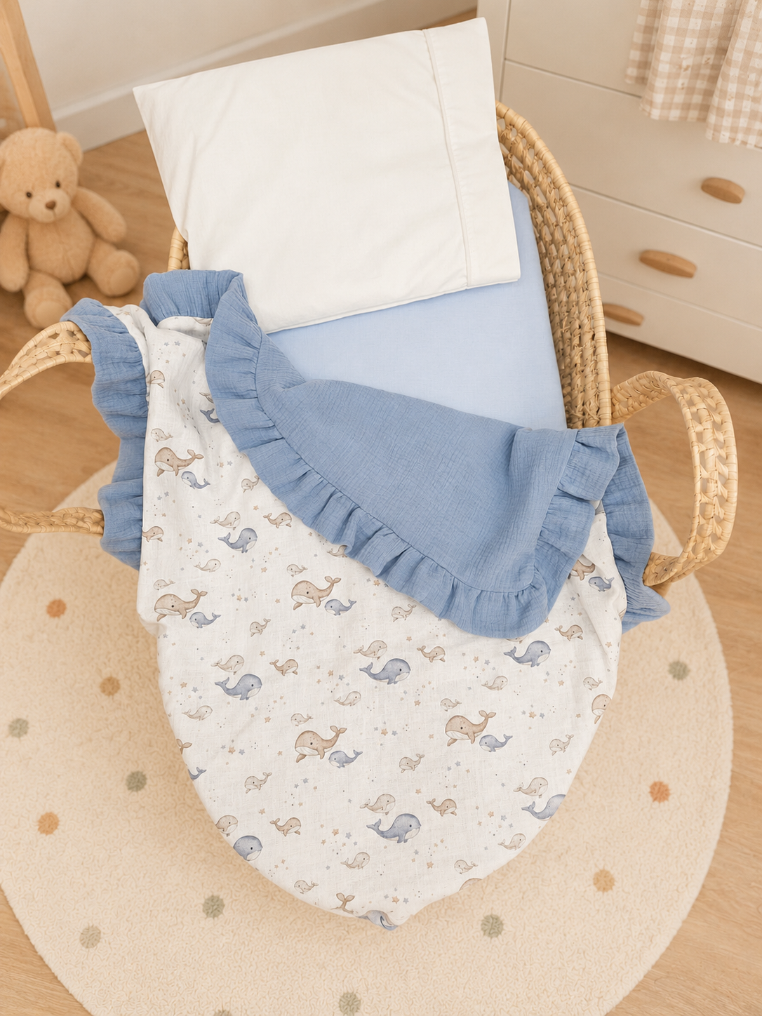Copertina neonato in mussola personalizzata: la coccola artigianale made in Italy per i primi mesi del tuo bambino