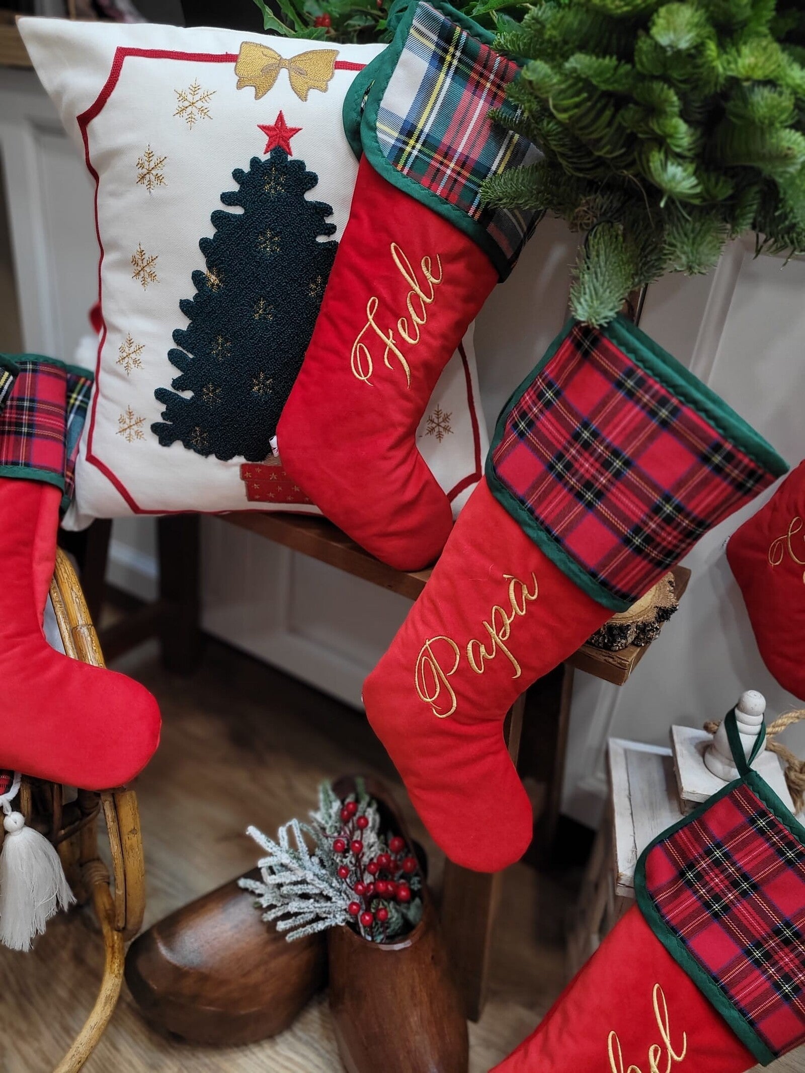 Calza di Natale in velluto e tartan con nome