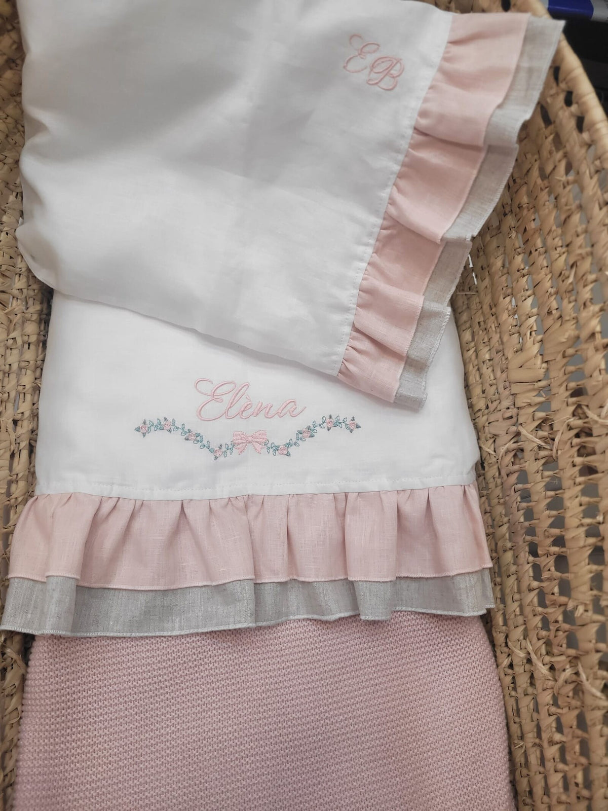 Lenzuolino con doppia rouche in lino