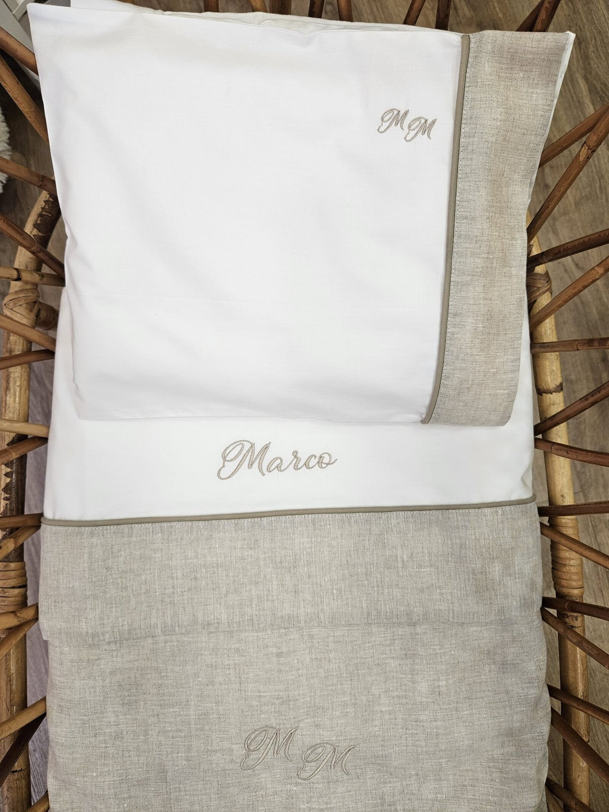 Lenzuolino personalizzato con fascia in lino