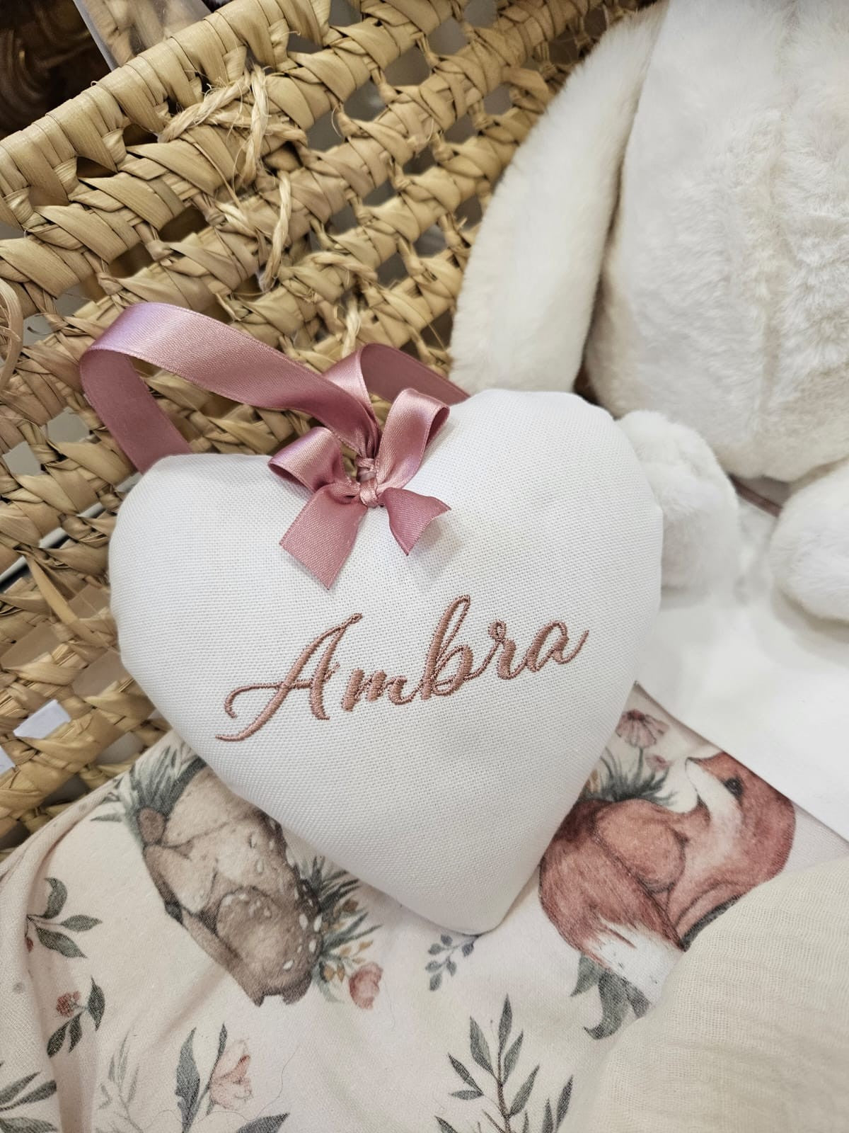 Pendente a Cuore con ricamo