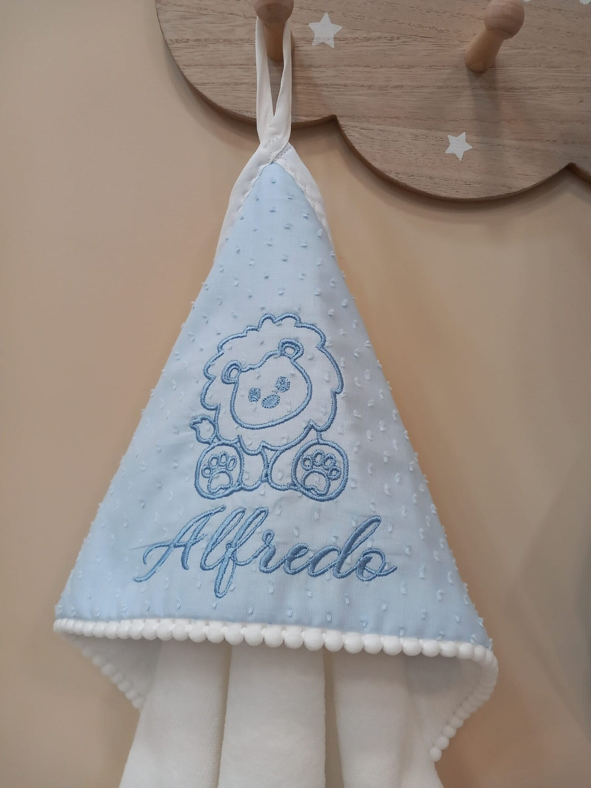 Accappatoio neonato in spugna di bamboo, plumetis e pon pon