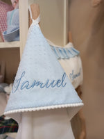 Accappatoio neonato in spugna di bamboo, plumetis e pon pon