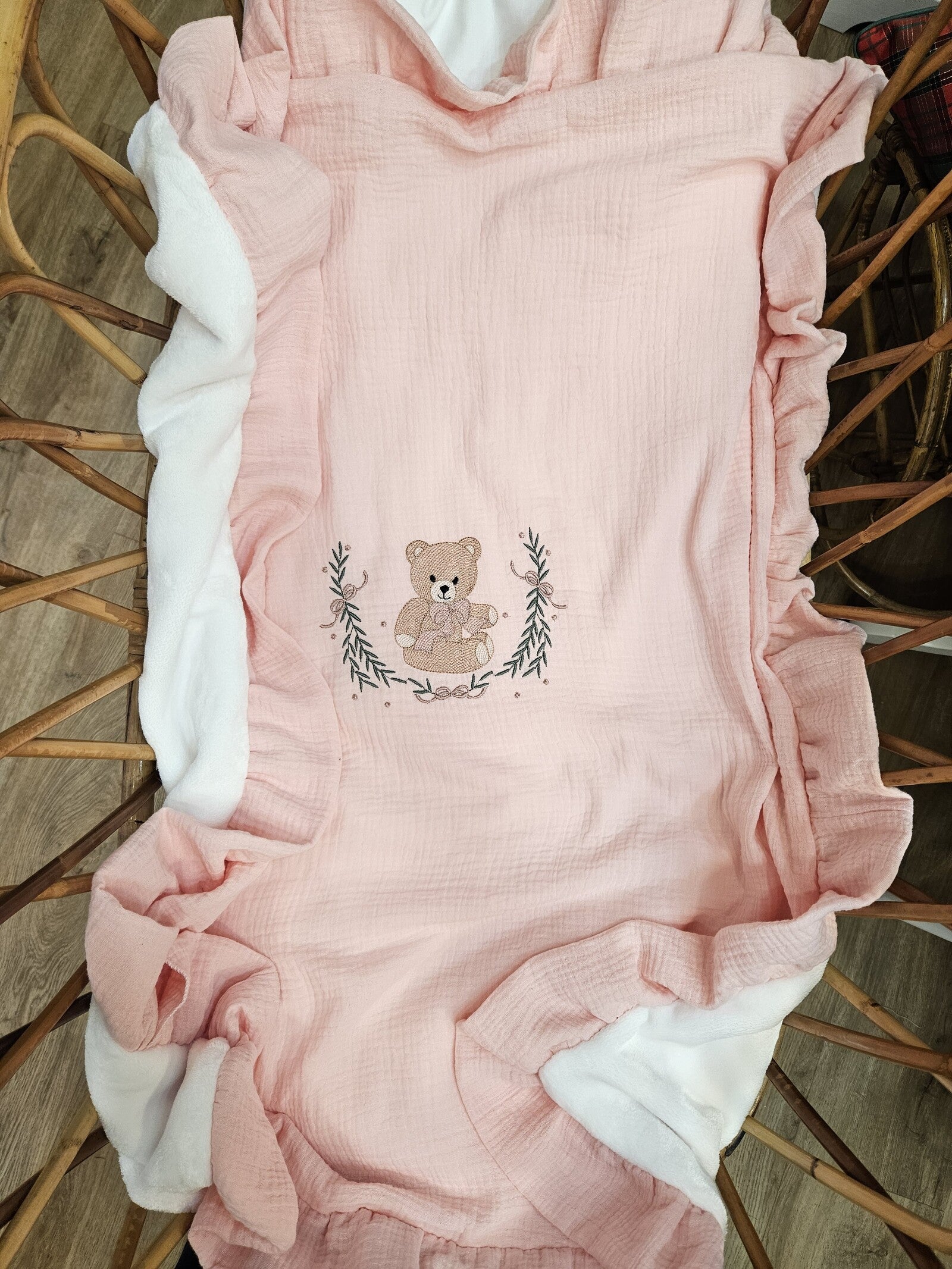 Copertina neonato in mussola con rouche