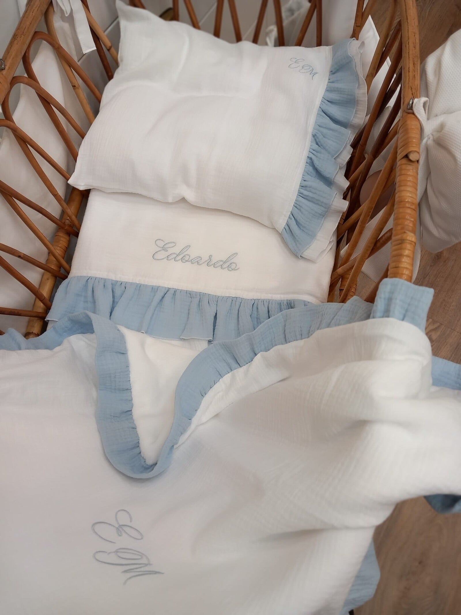 Copertina neonato in mussola con rouche