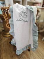 Copertina neonato in mussola con rouche