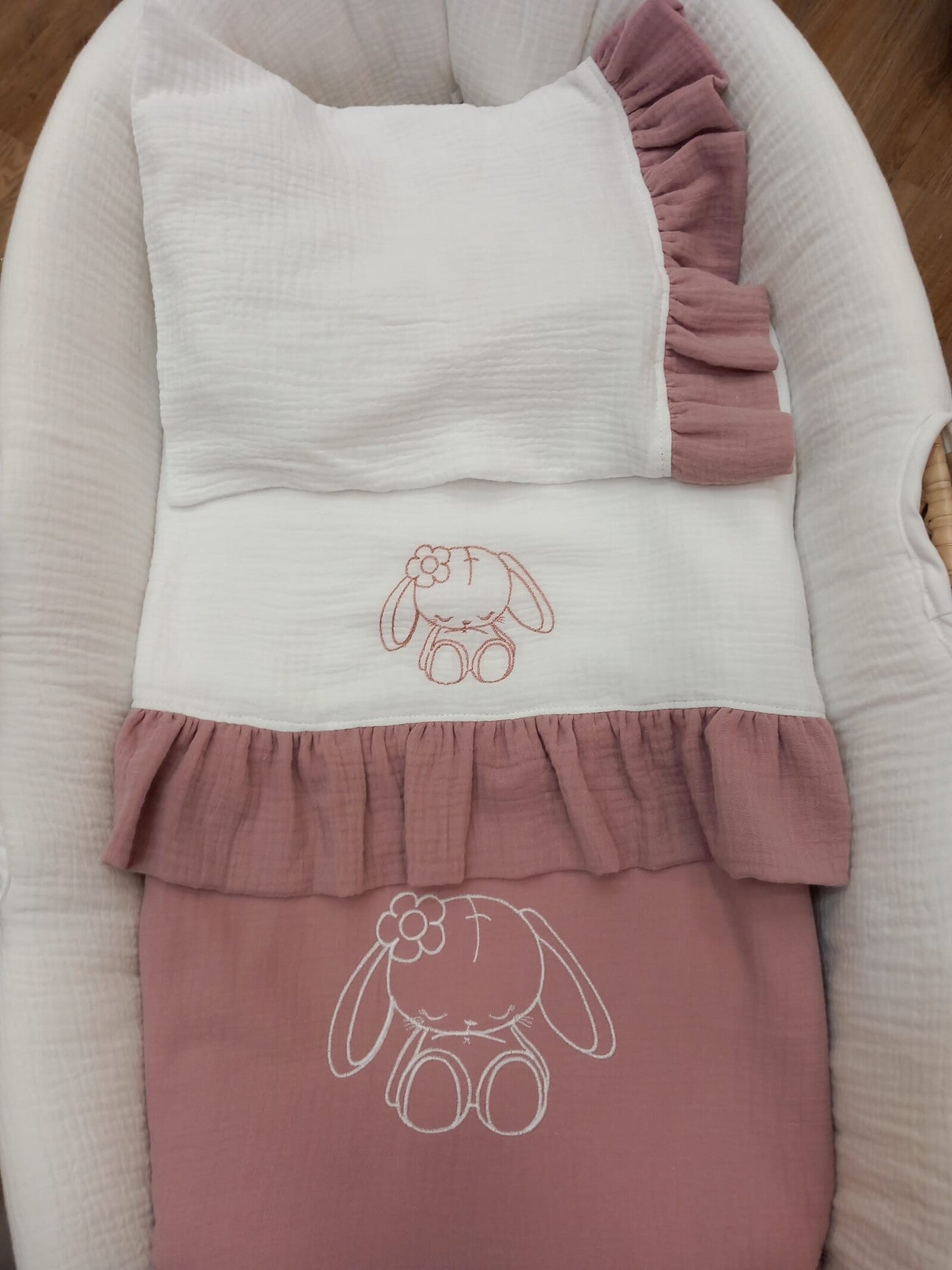 Coordinato nascita in mussola, Lenzuolino con federa cuscino, coprimaterassino e copertina