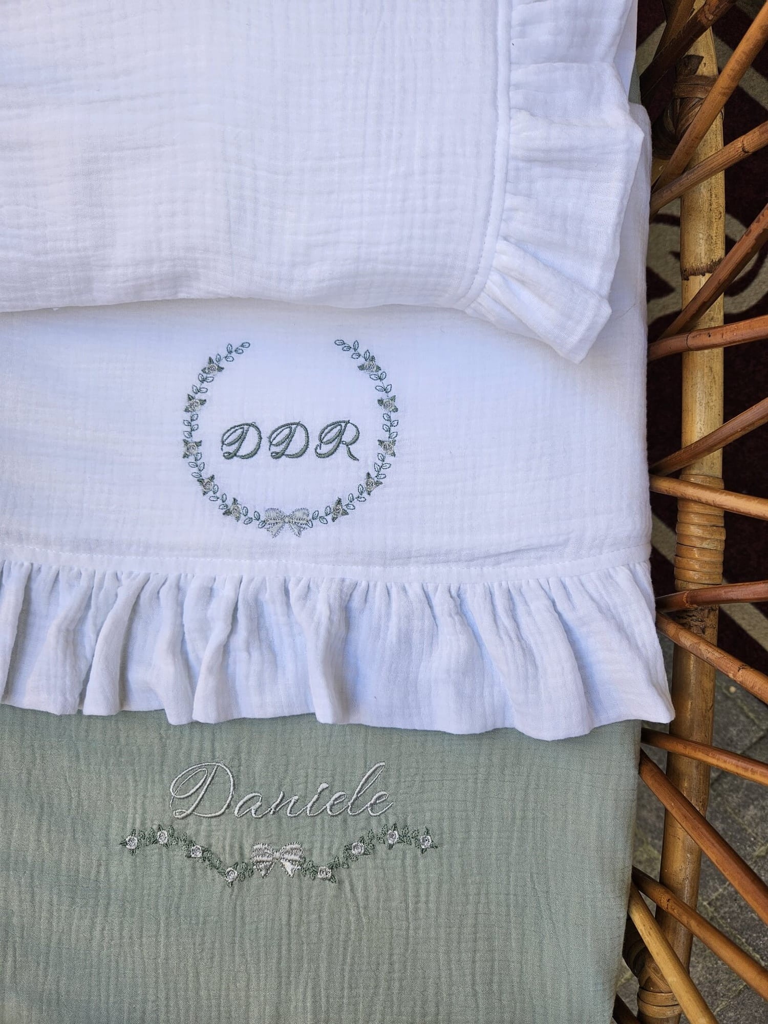 Coordinato nascita in mussola, Lenzuolino con federa cuscino, coprimaterassino e copertina