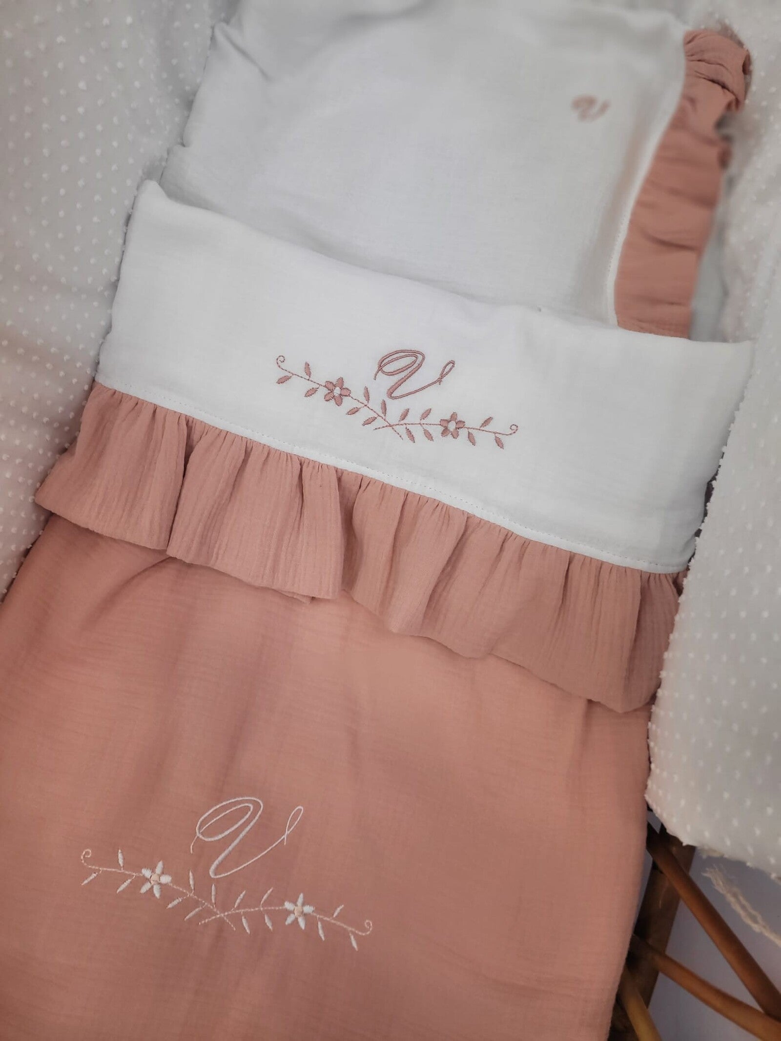 Coordinato nascita in mussola, Lenzuolino con federa cuscino, coprimaterassino e copertina