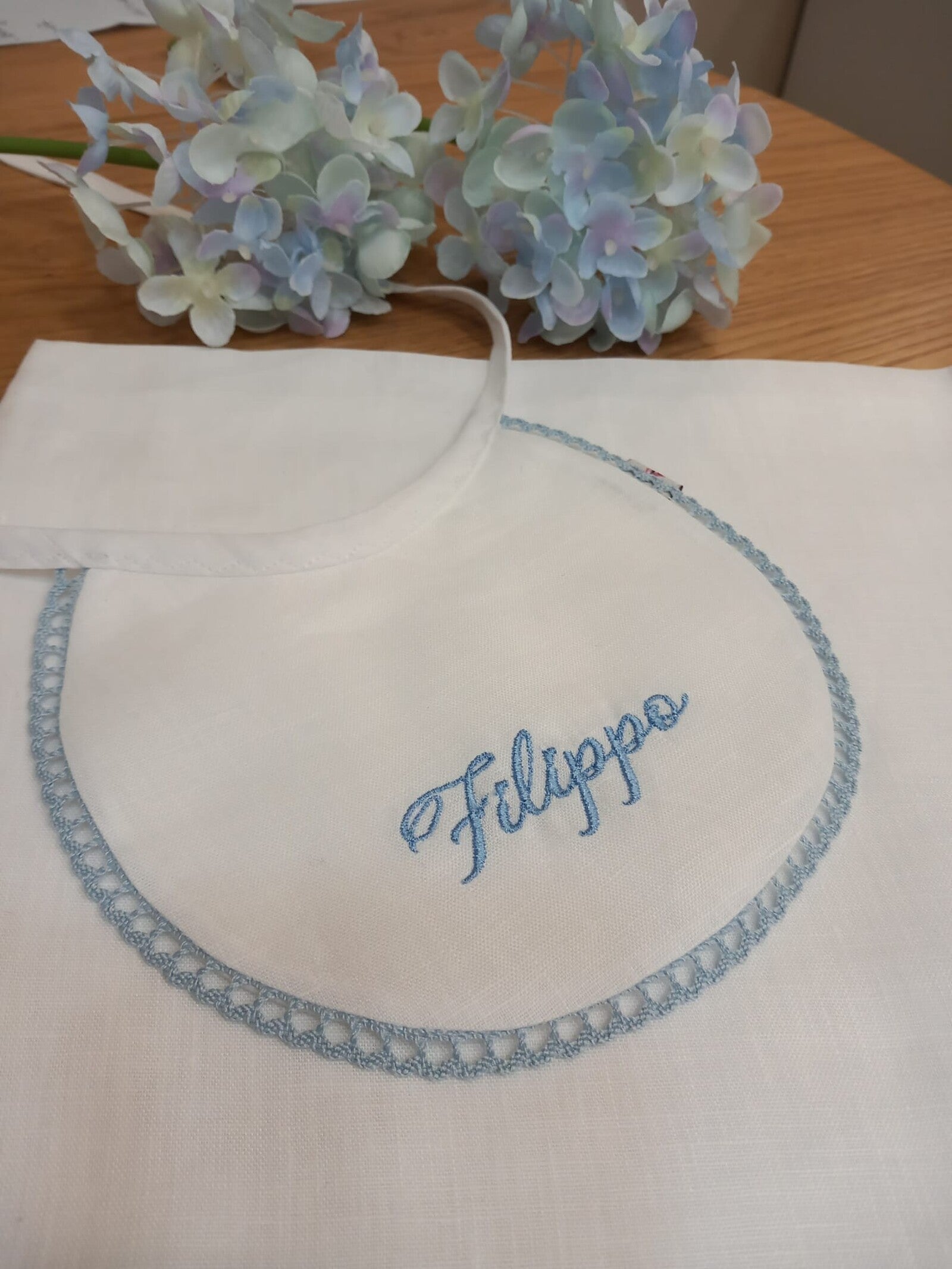 Coordinato bavaglino e quadrato in puro lino