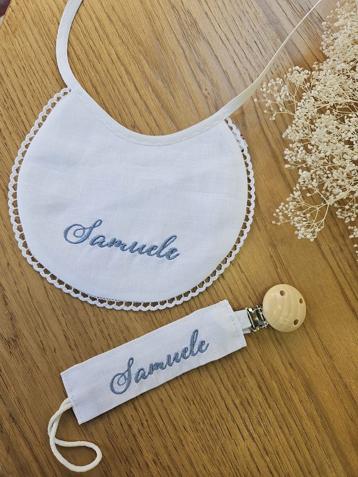 Bavaglino e portaciuccio in lino