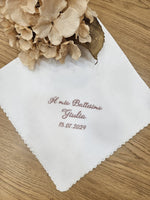 Quadrato in puro lino bianco con smerlo