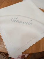 Quadrato in puro lino bianco con smerlo