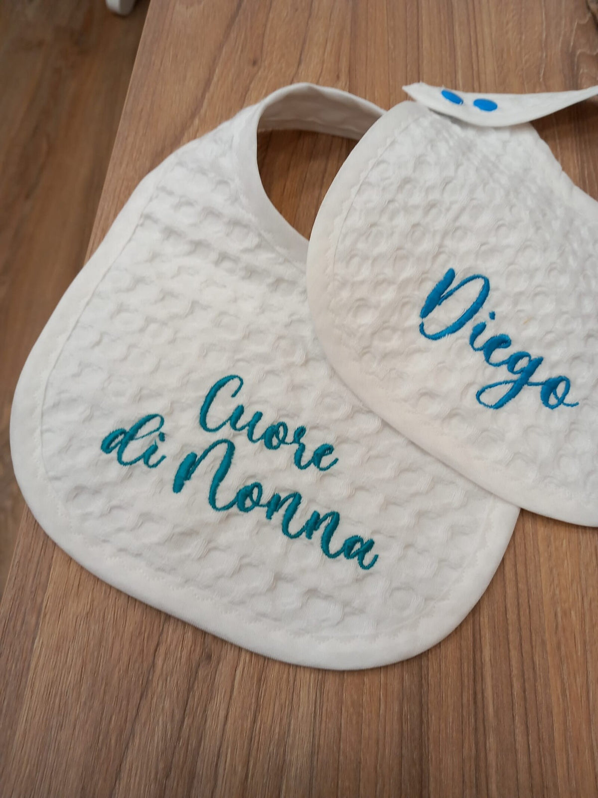 Bavaglino Pappa in apone con bottoncino automatico