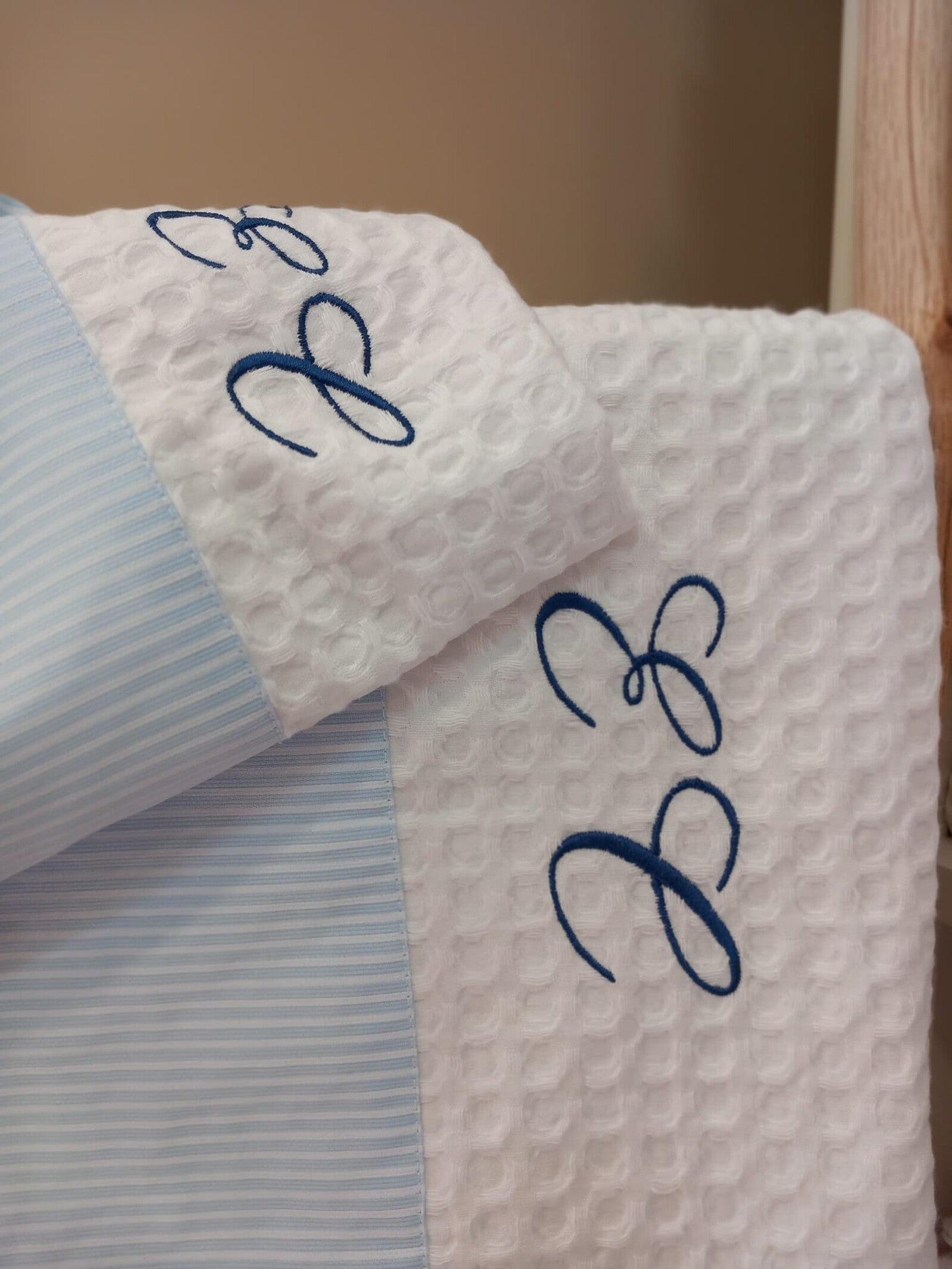 Coppia di Asciugamani in apone BASIC