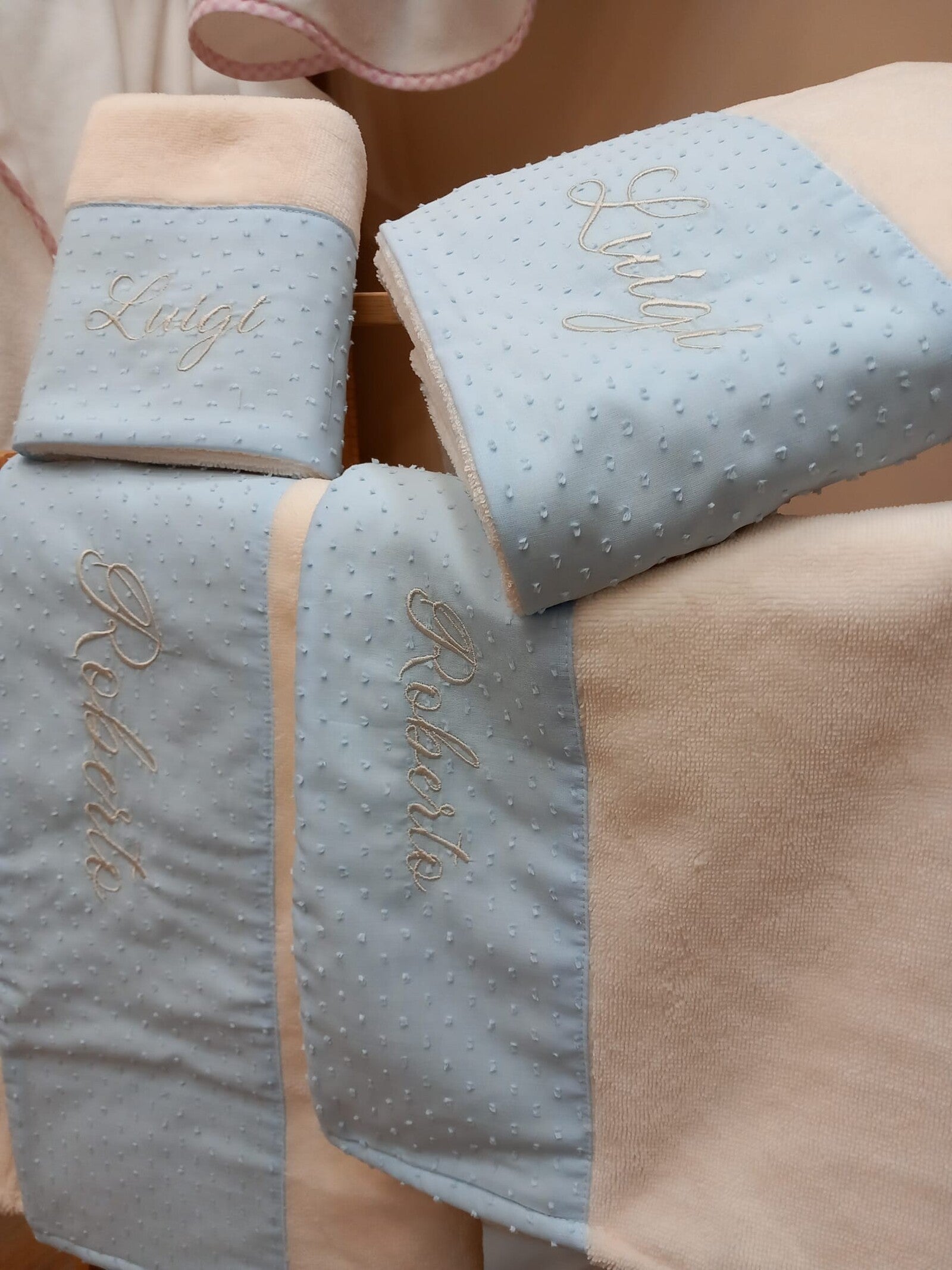 Coppia di asciugamani in spugna di bamboo e plumetis