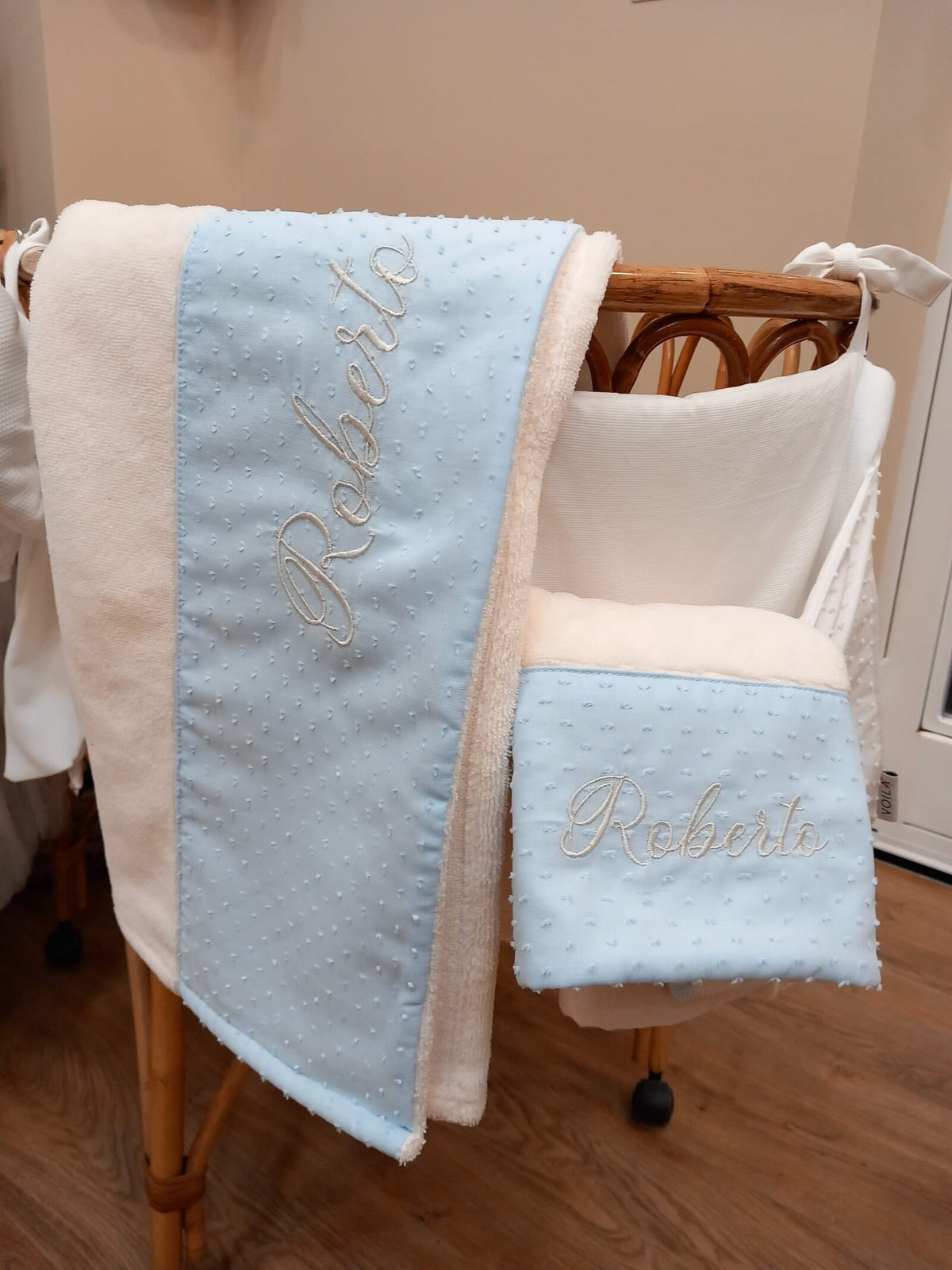 Coppia di asciugamani in spugna di bamboo e plumetis