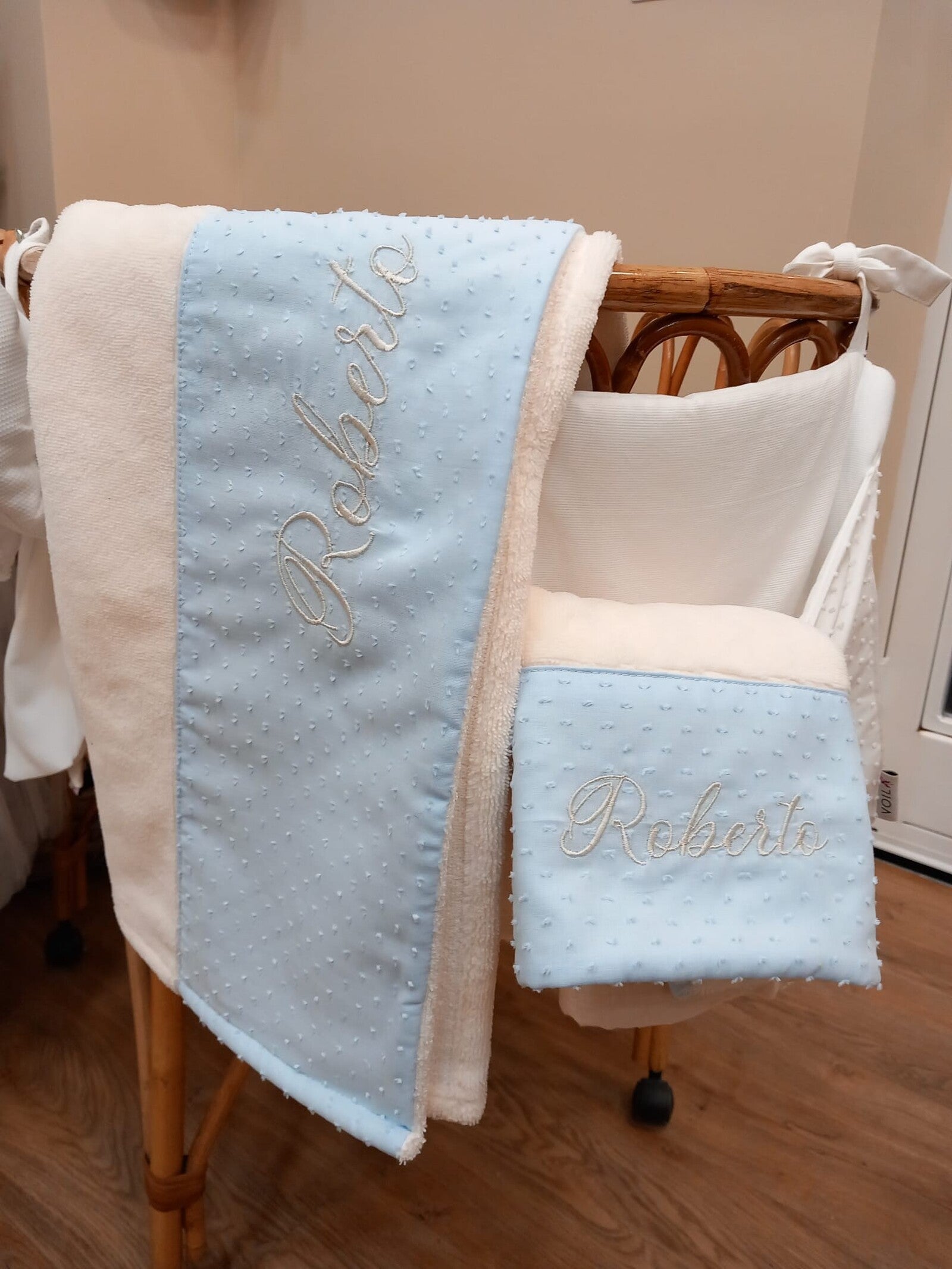 Coppia di asciugamani in spugna di bamboo e plumetis