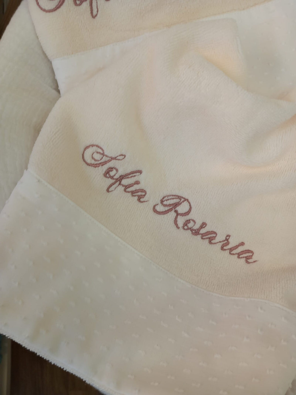 Coppia di asciugamani in spugna di bamboo e plumetis