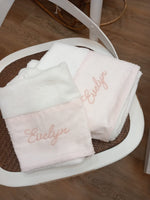 Coppia di asciugamani in spugna di bamboo e plumetis