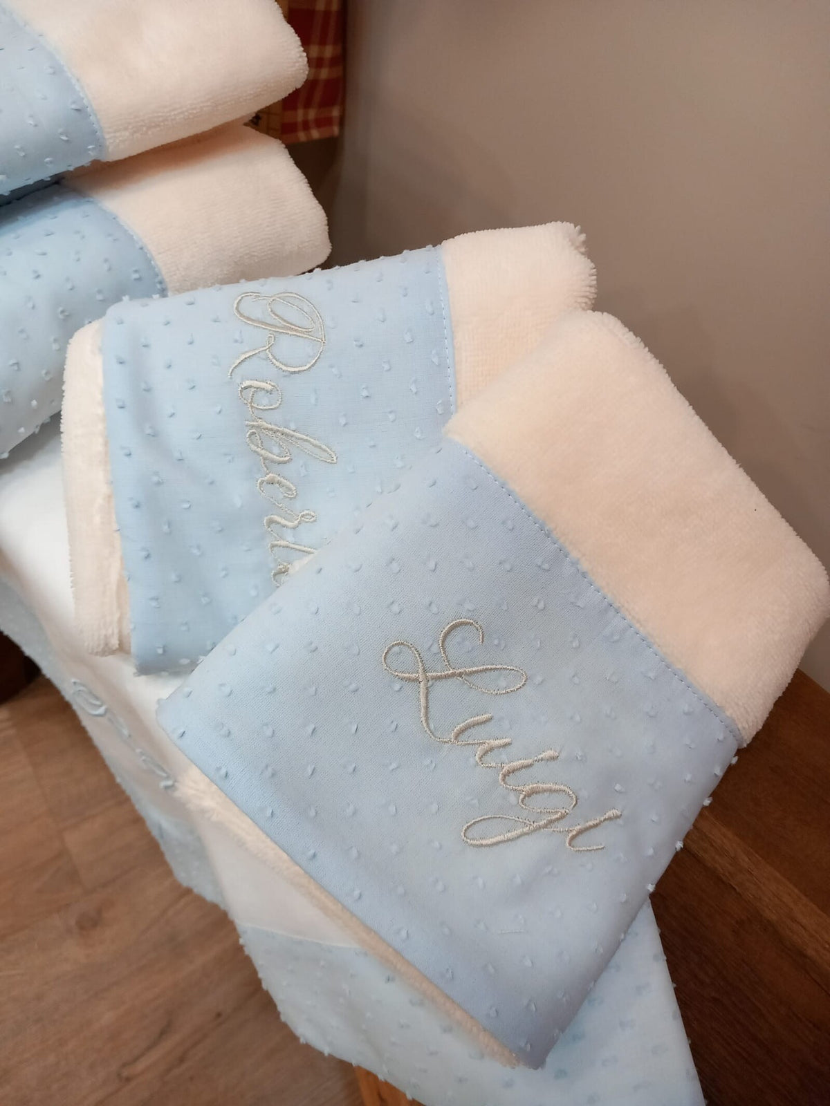 Telo bagnetto in spugna di bamboo e plumetis