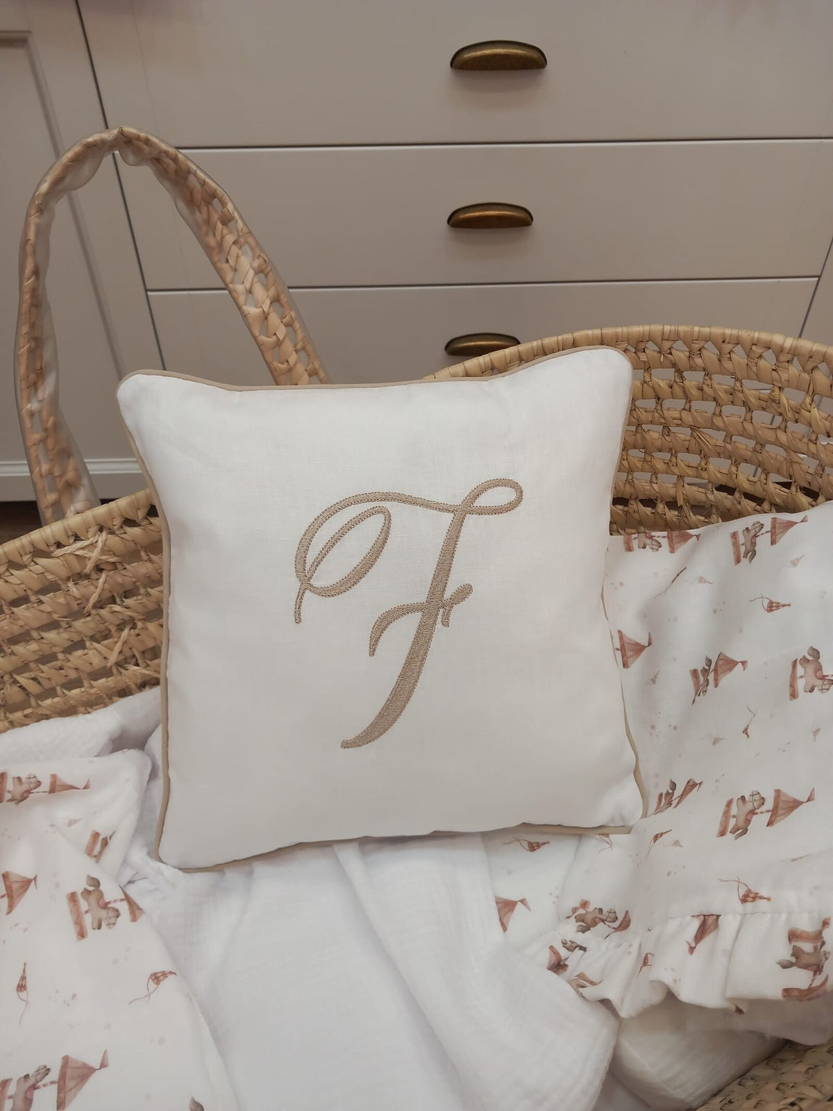 Cuscino Monogram in lino