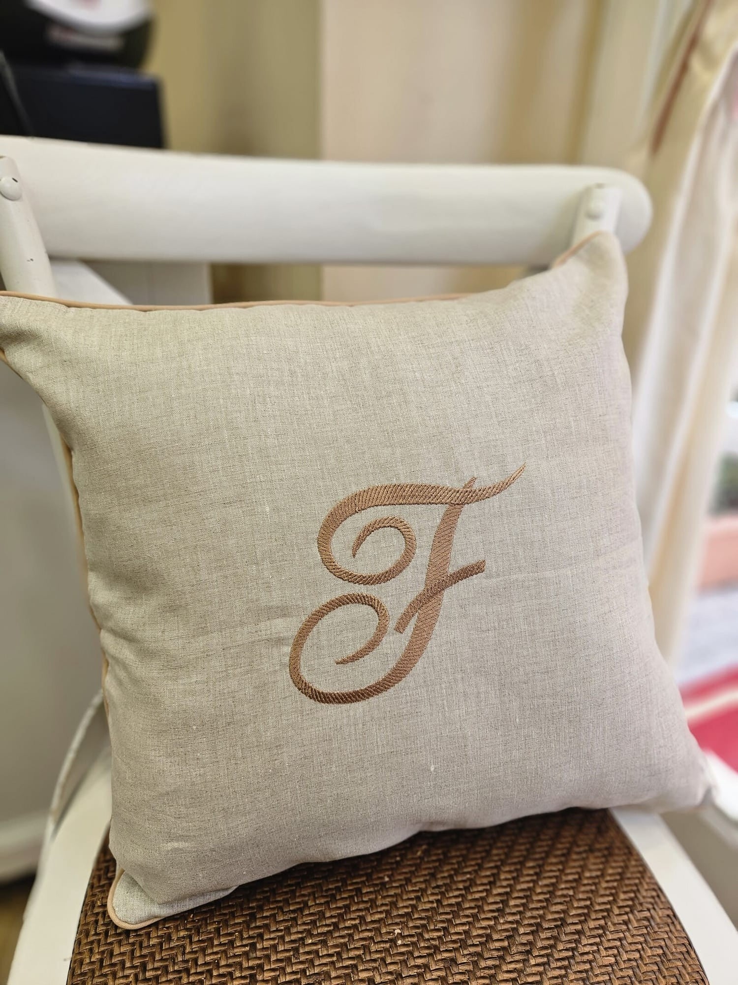 Cuscino Monogram in lino