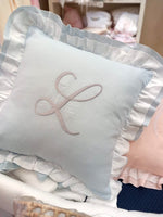 Cuscino in lino con doppia rouche