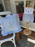 Cuscino in lino con doppia rouche