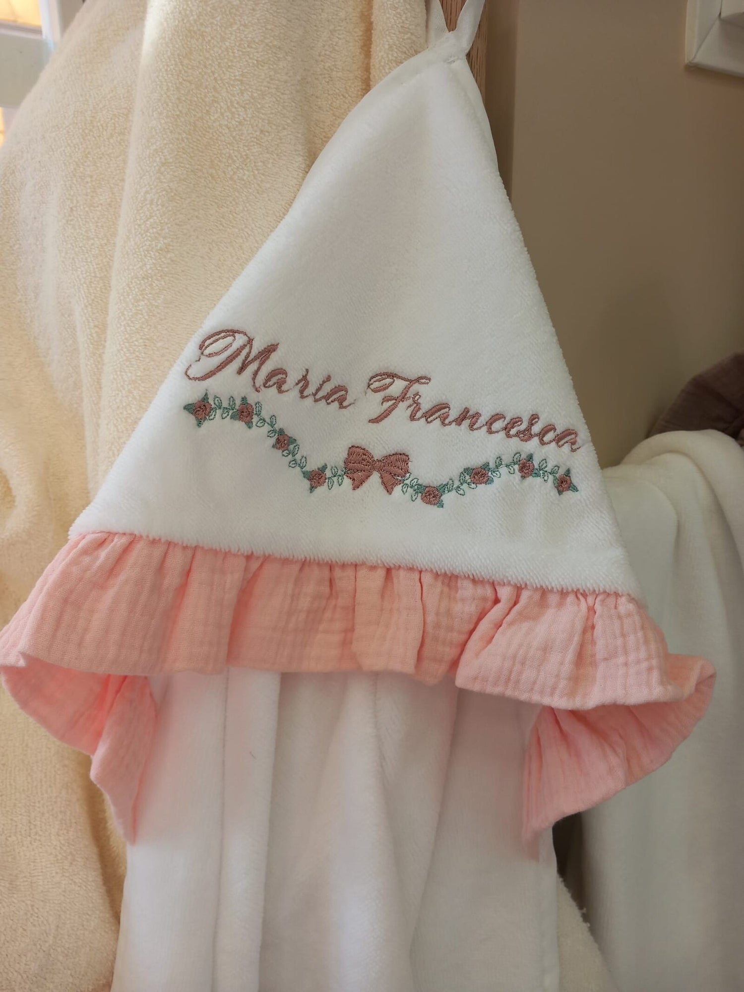 Accappatoio quadrato spugna di bamboo con rouche in mussola