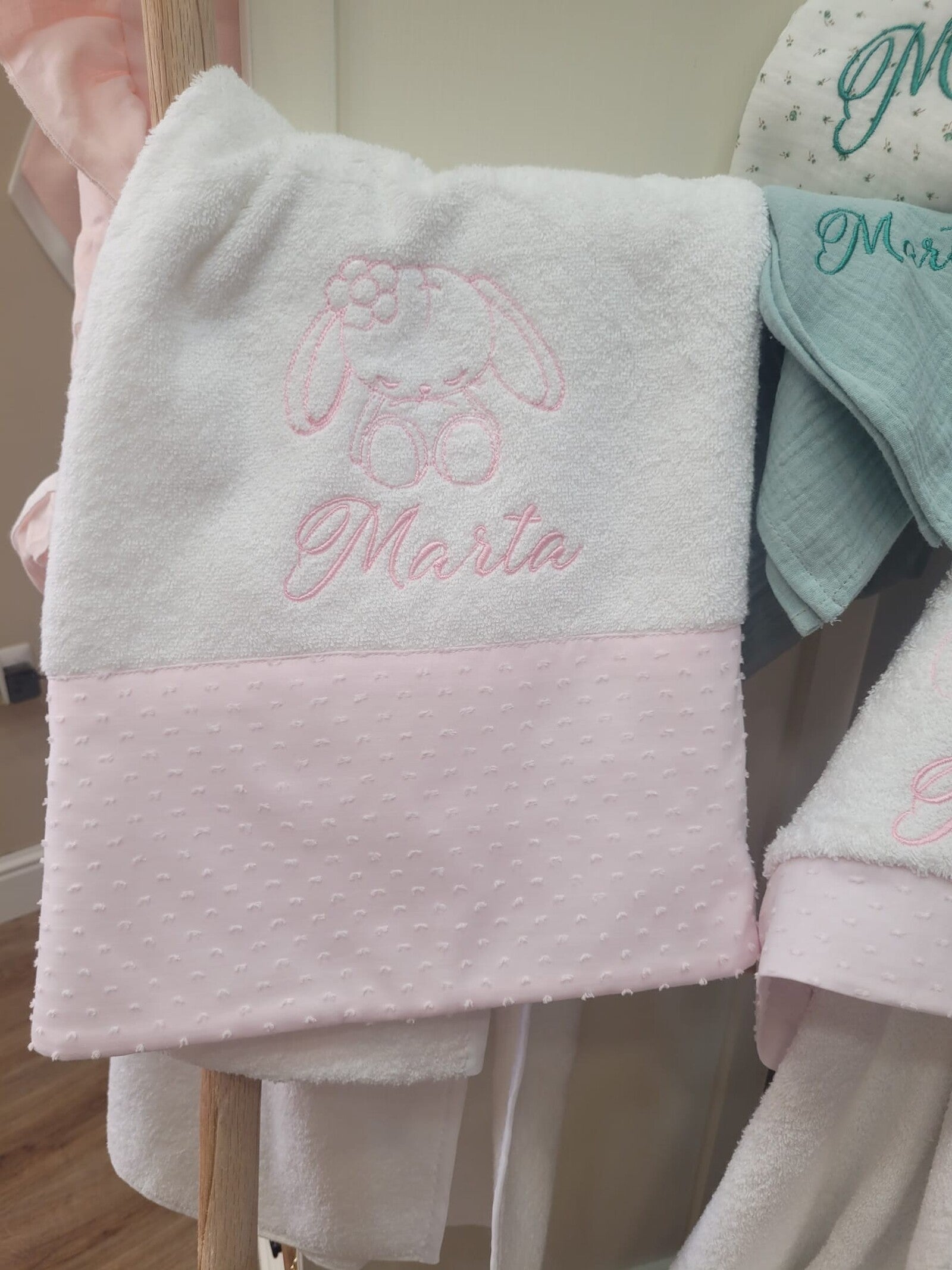 Telo bagnetto in spugna di cotone e plumetis