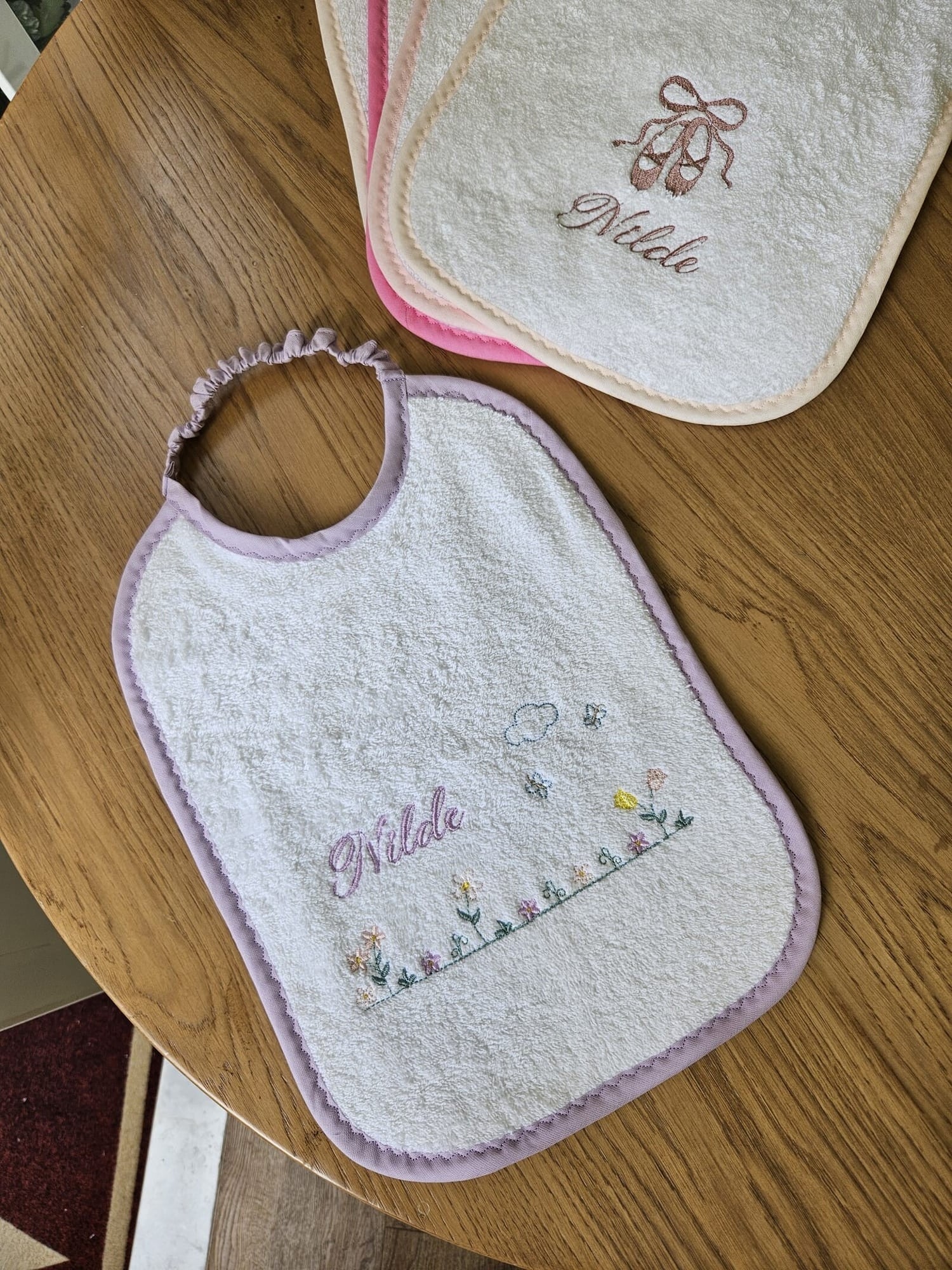 Bavaglino pappa con elastico in spugna