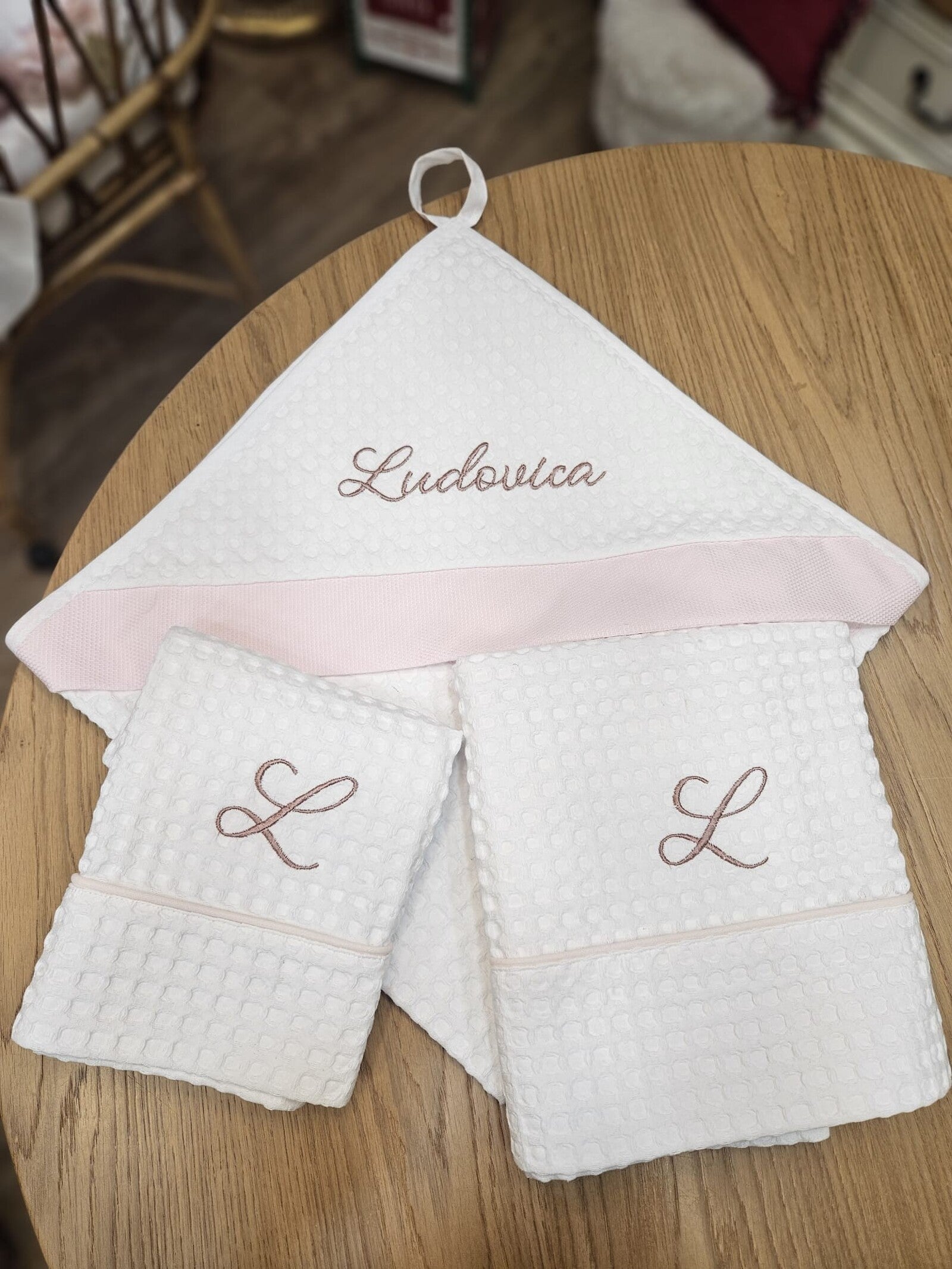 Coppia di asciugamani in apone personalizzate