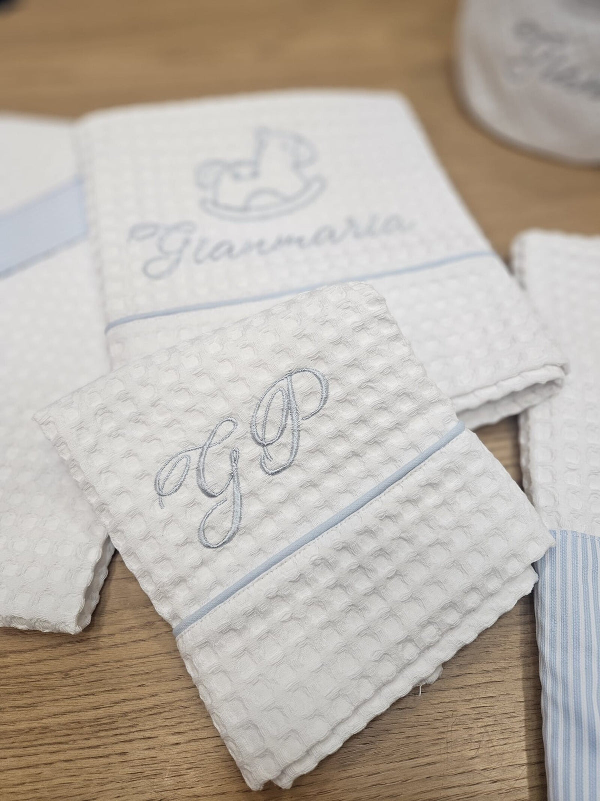 Coppia di asciugamani in apone personalizzate