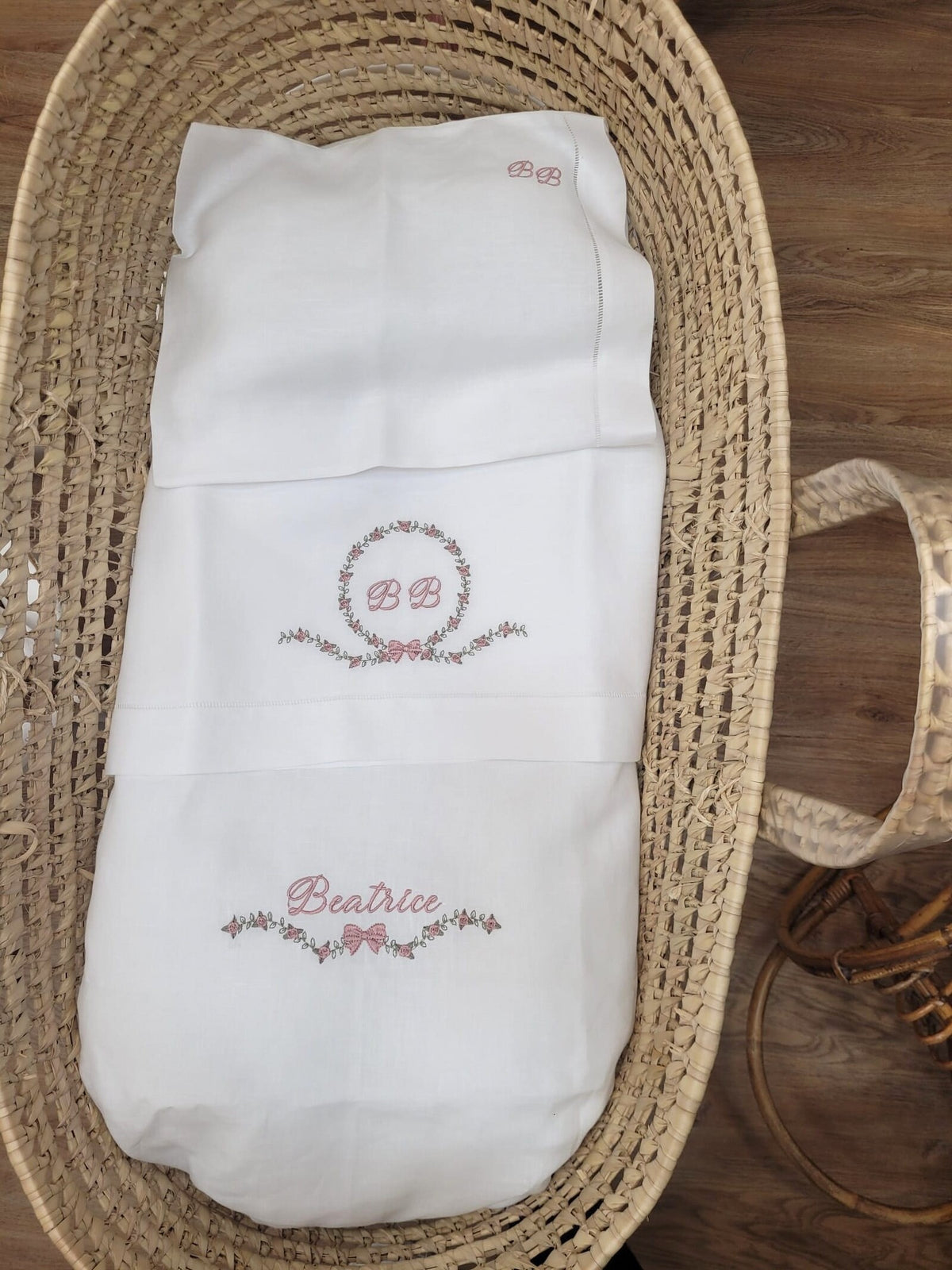 Coordinato per carrozzina in puro lino bianco