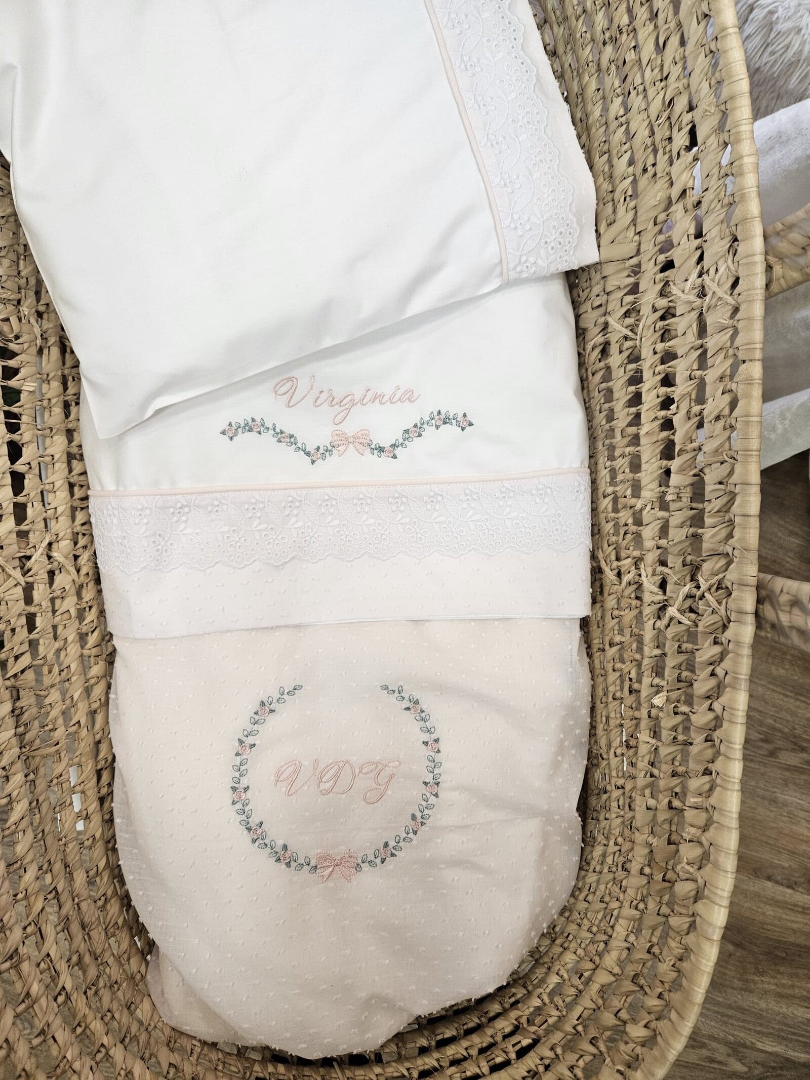 Copertina neonato in plumetis con rouche