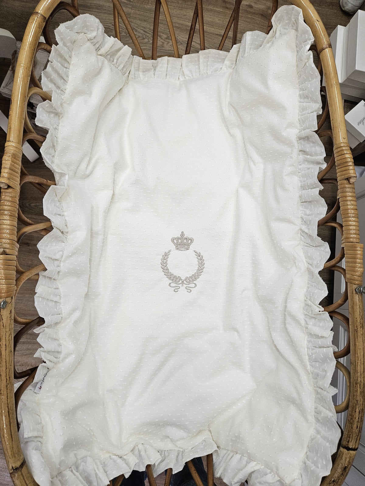 Copertina neonato in plumetis con rouche