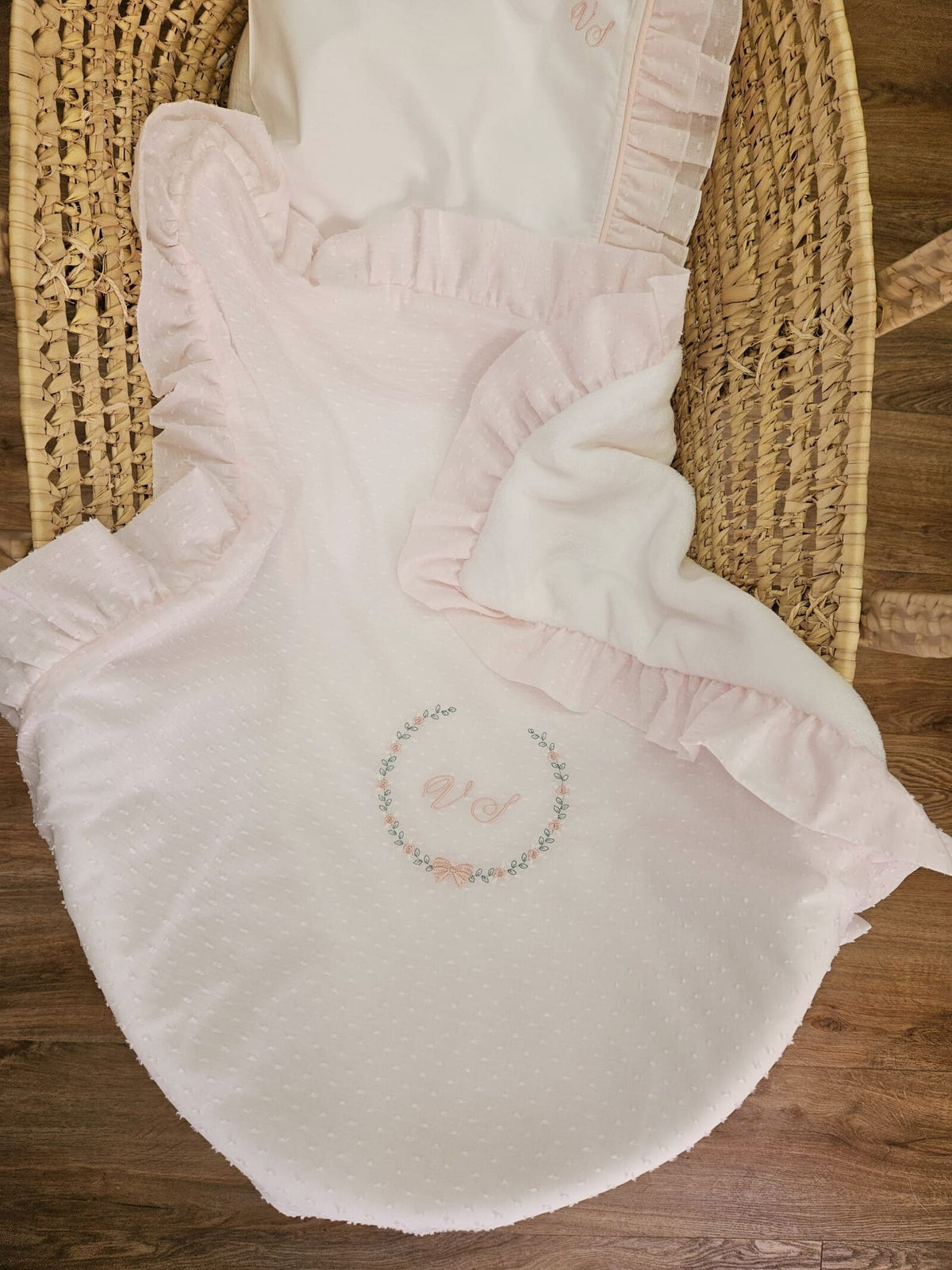 Copertina neonato in plumetis con rouche