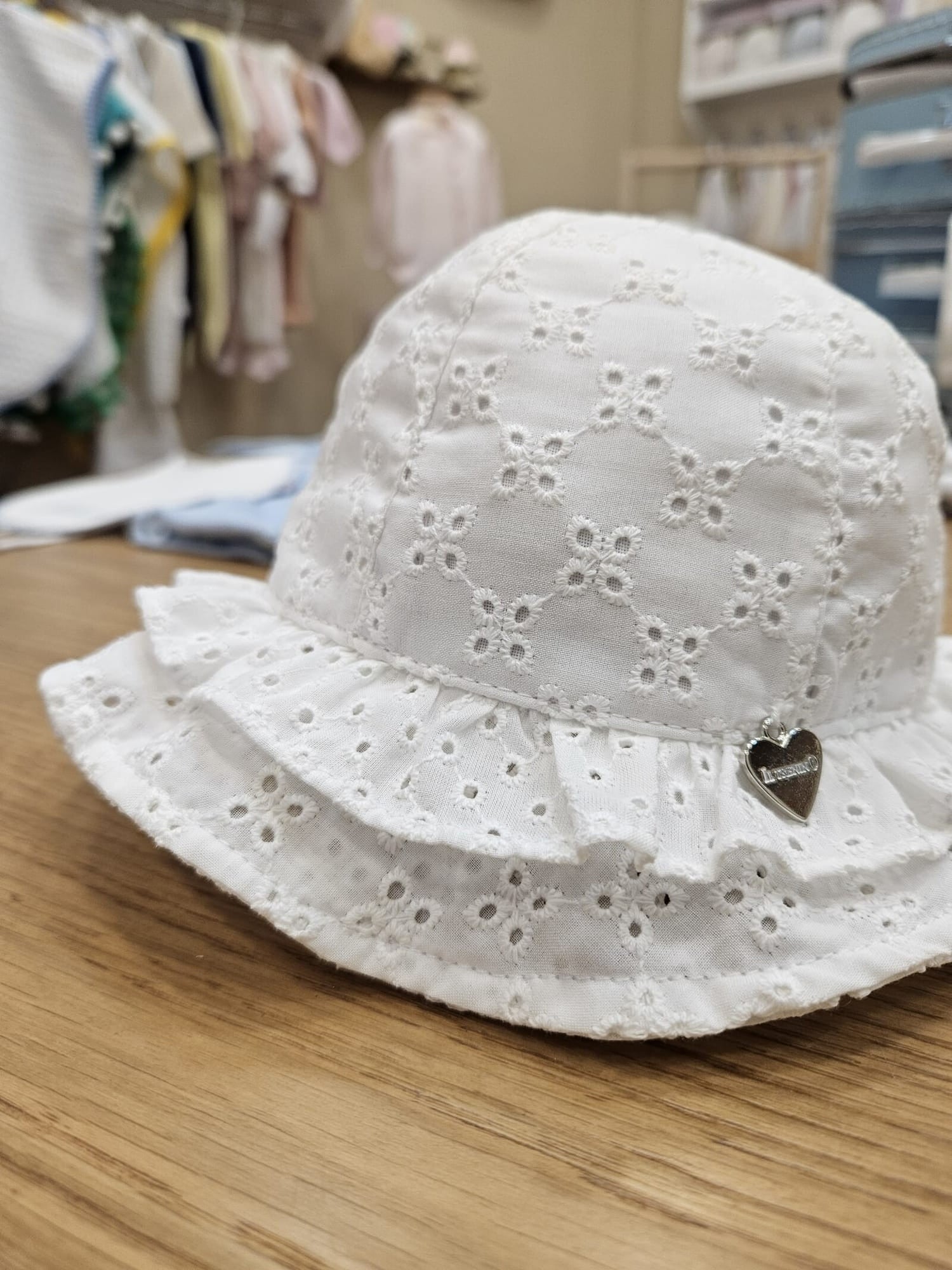 Cappellino per il sole in sangallo - Il Trenino