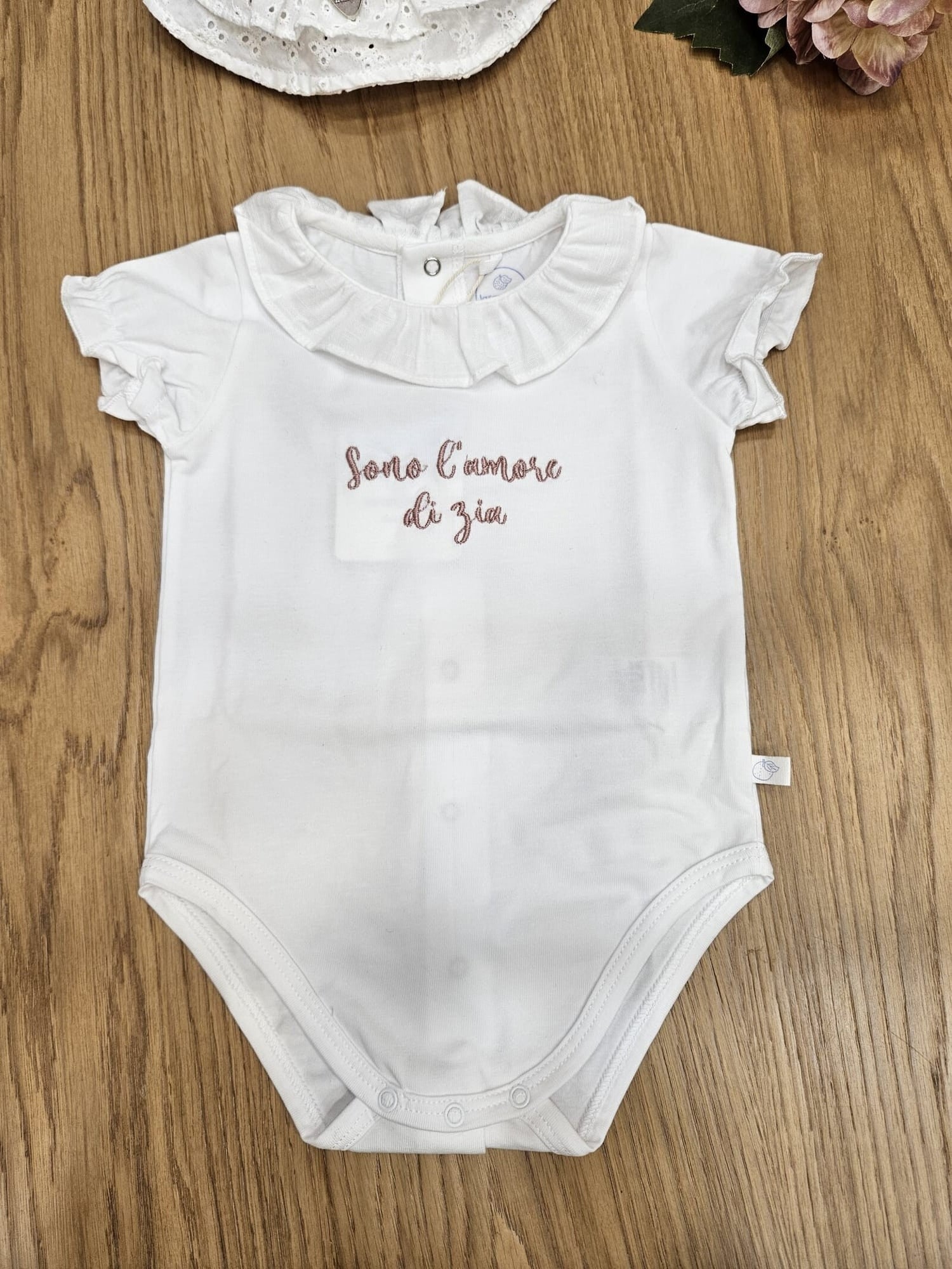 Body mezza manica con colletto a rouche