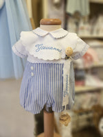 Bavaglino e fazzoletto battesimale con smerlo e portaciuccio