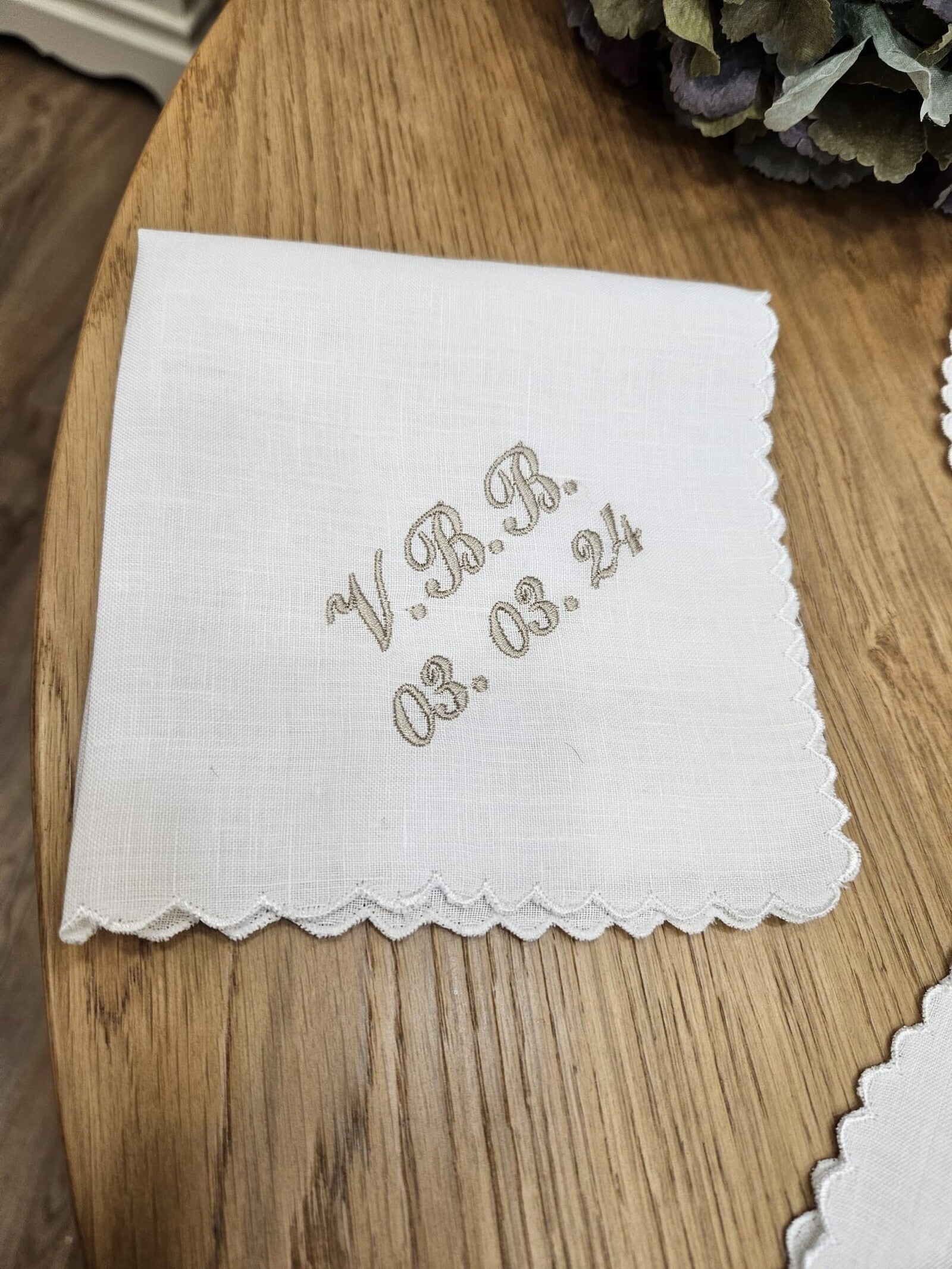 Fazzoletto battesimale con smerlo