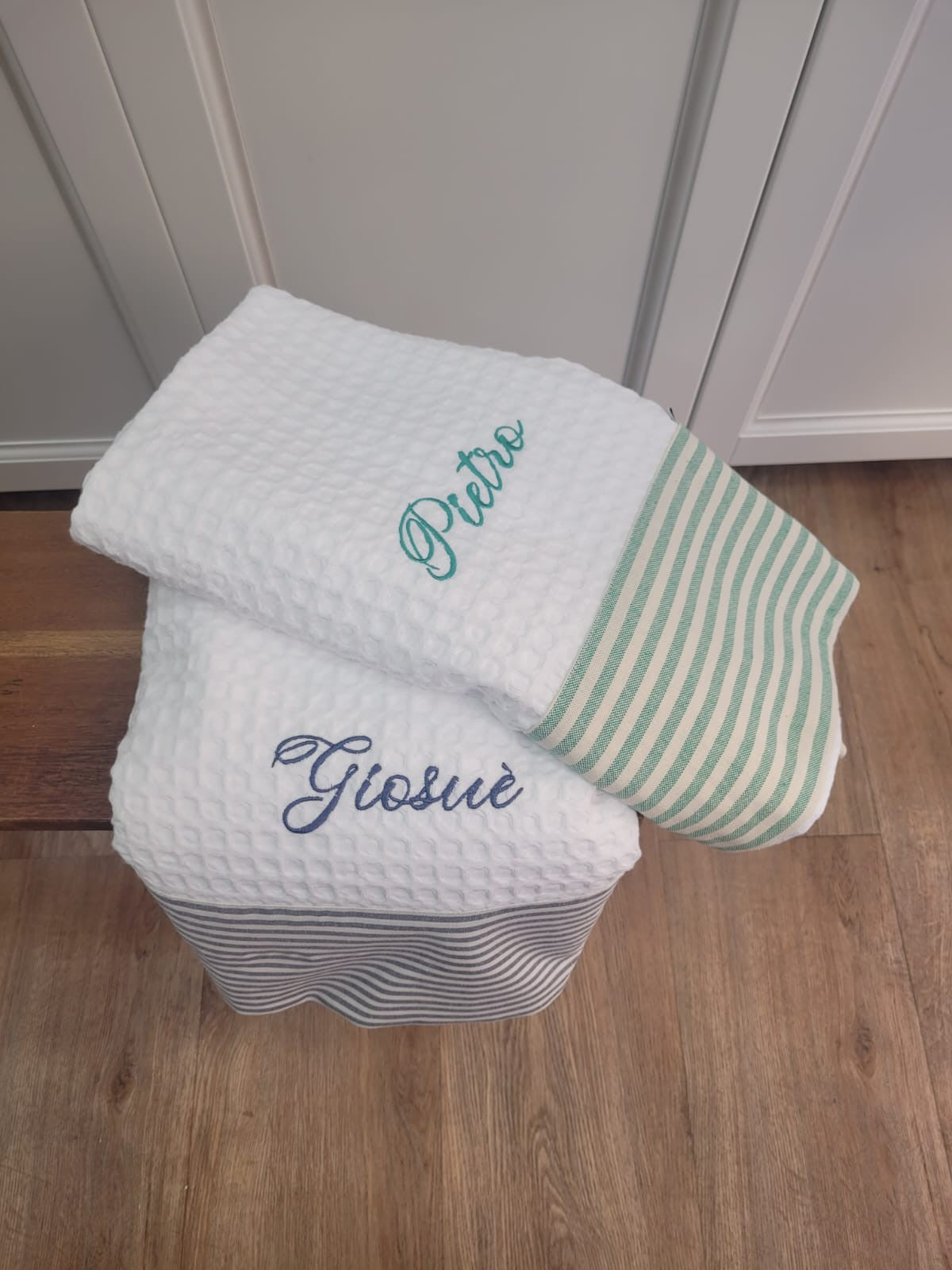 Telo Mare in cotone apone bianco con fascia a righe