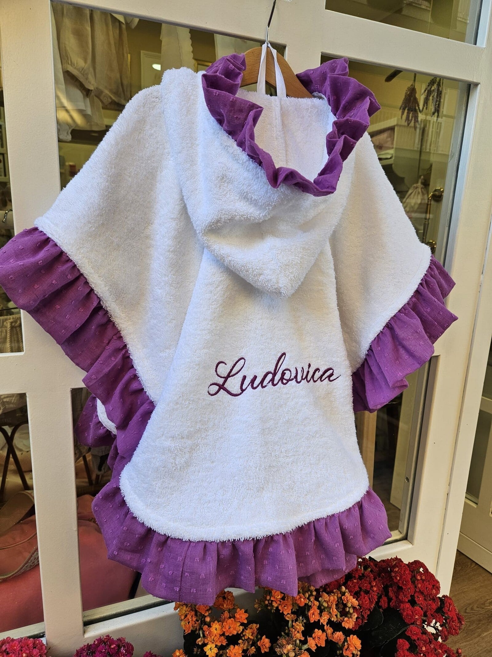 Accappatoio Poncho spugna con rouche in plumetis