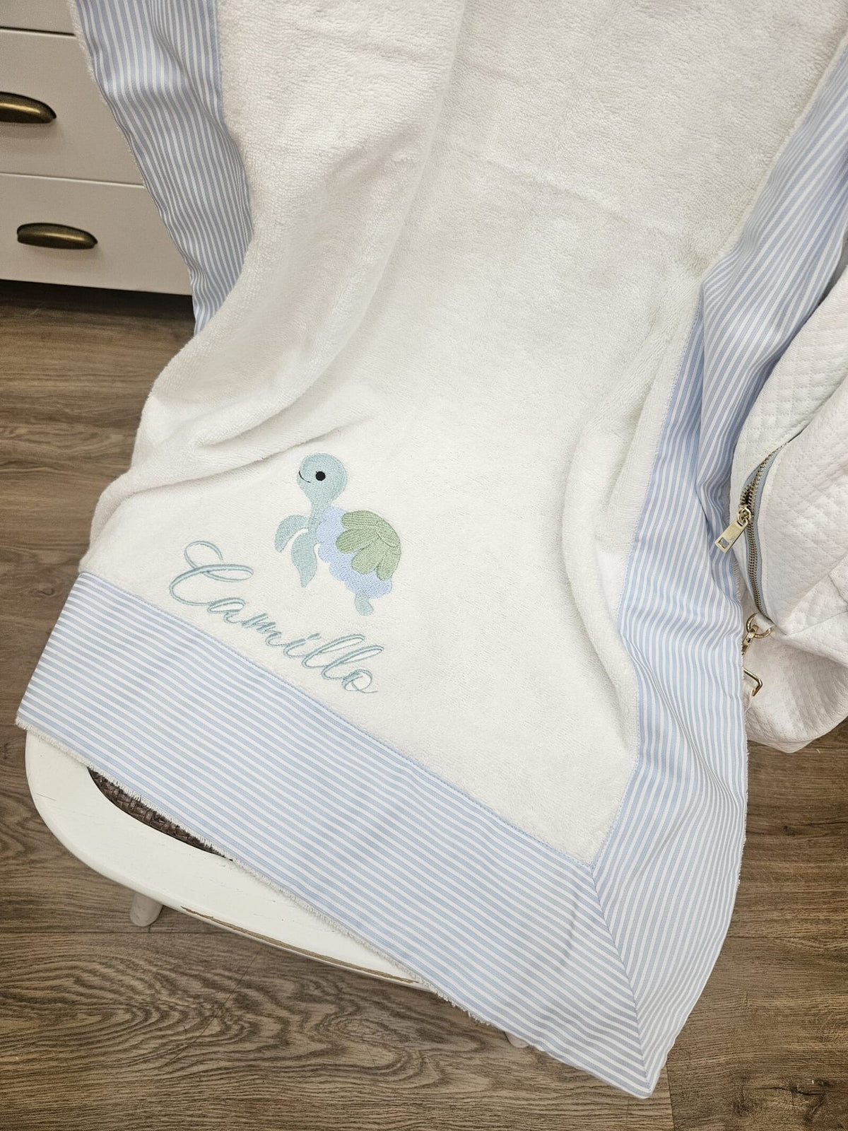 Coordinato bagno, accappatoio poncho e telo in spugna di cotone