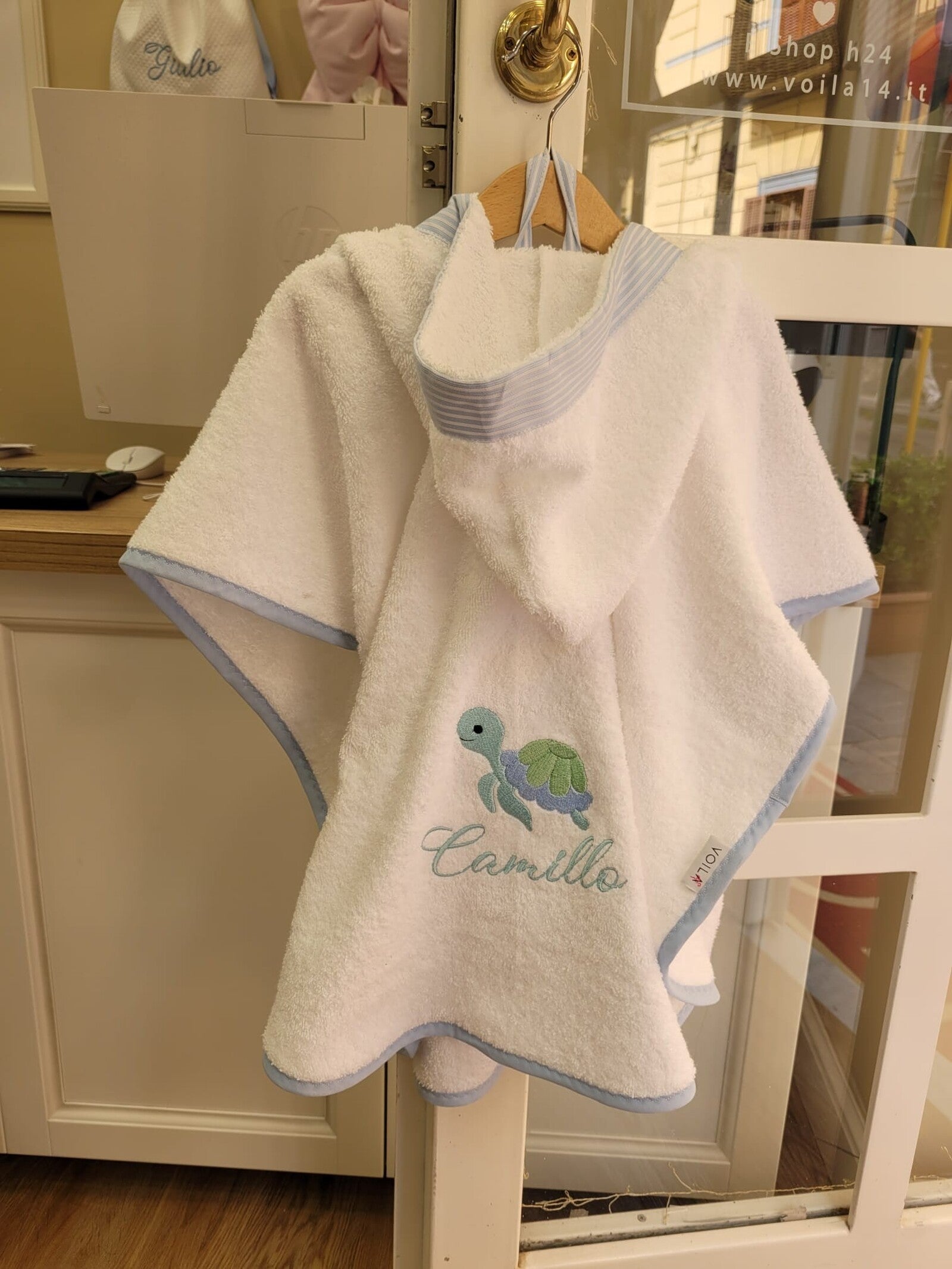 Coordinato bagno, accappatoio poncho e telo in spugna di cotone