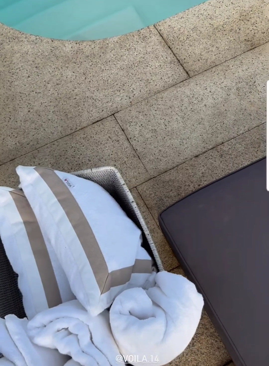 Telo e cuscino in spugna di cotone