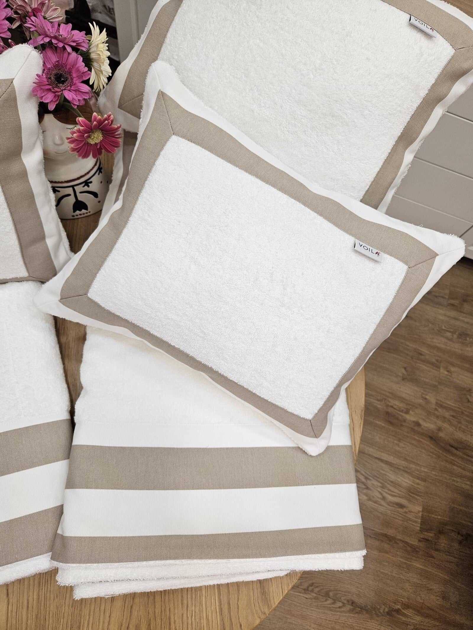 Telo e cuscino in spugna di cotone