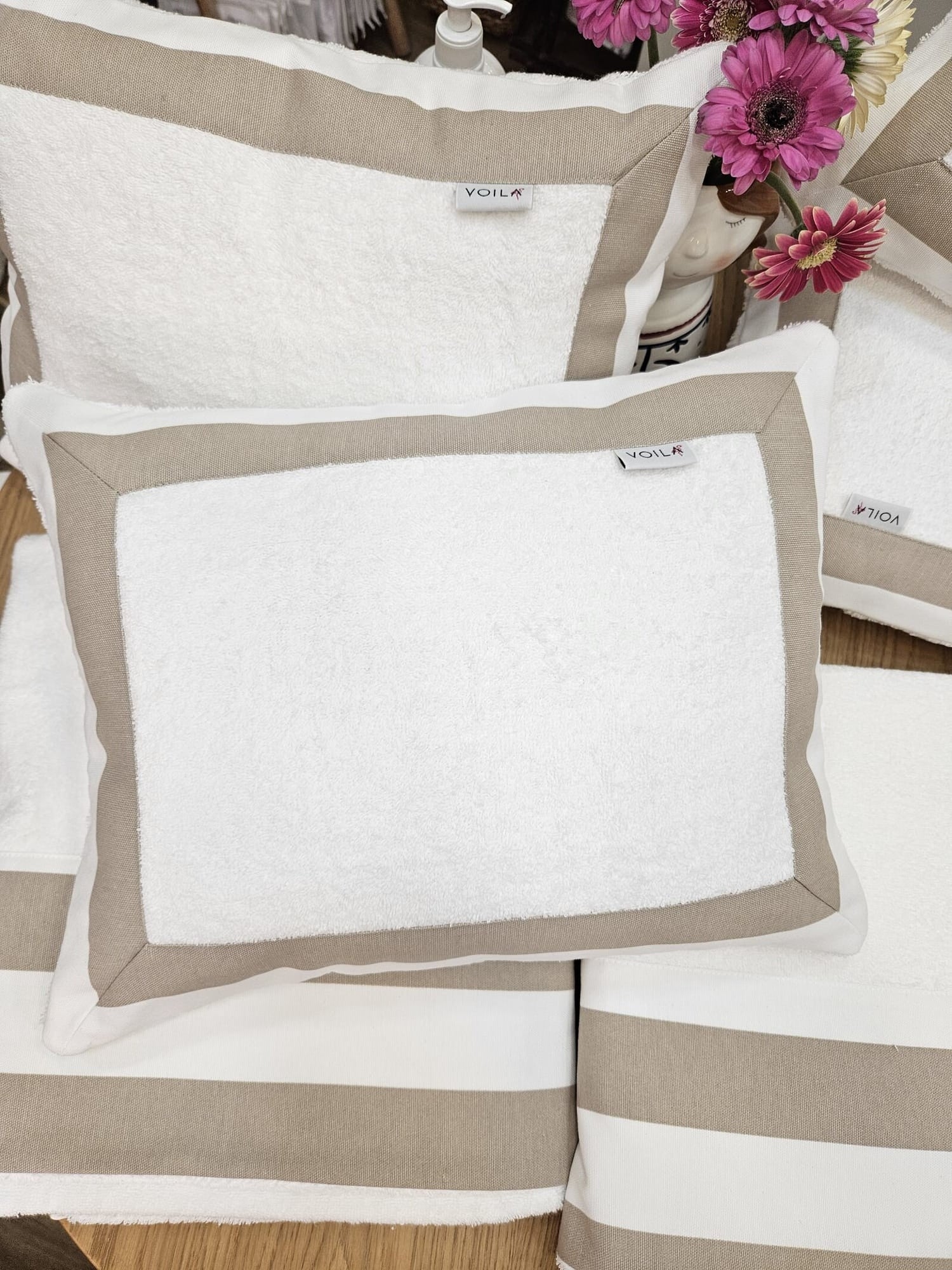 Telo e cuscino in spugna di cotone