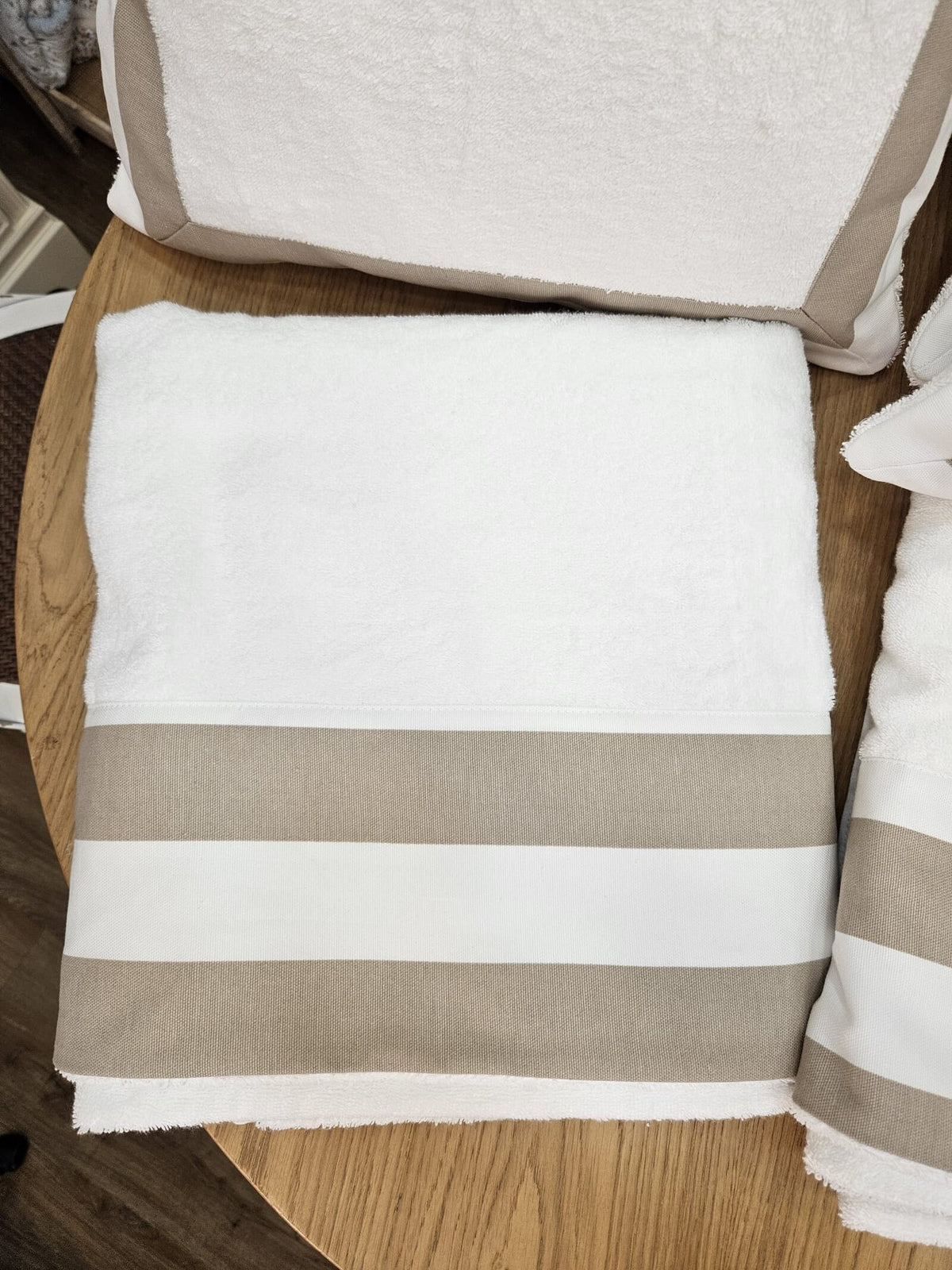 Telo e cuscino in spugna di cotone